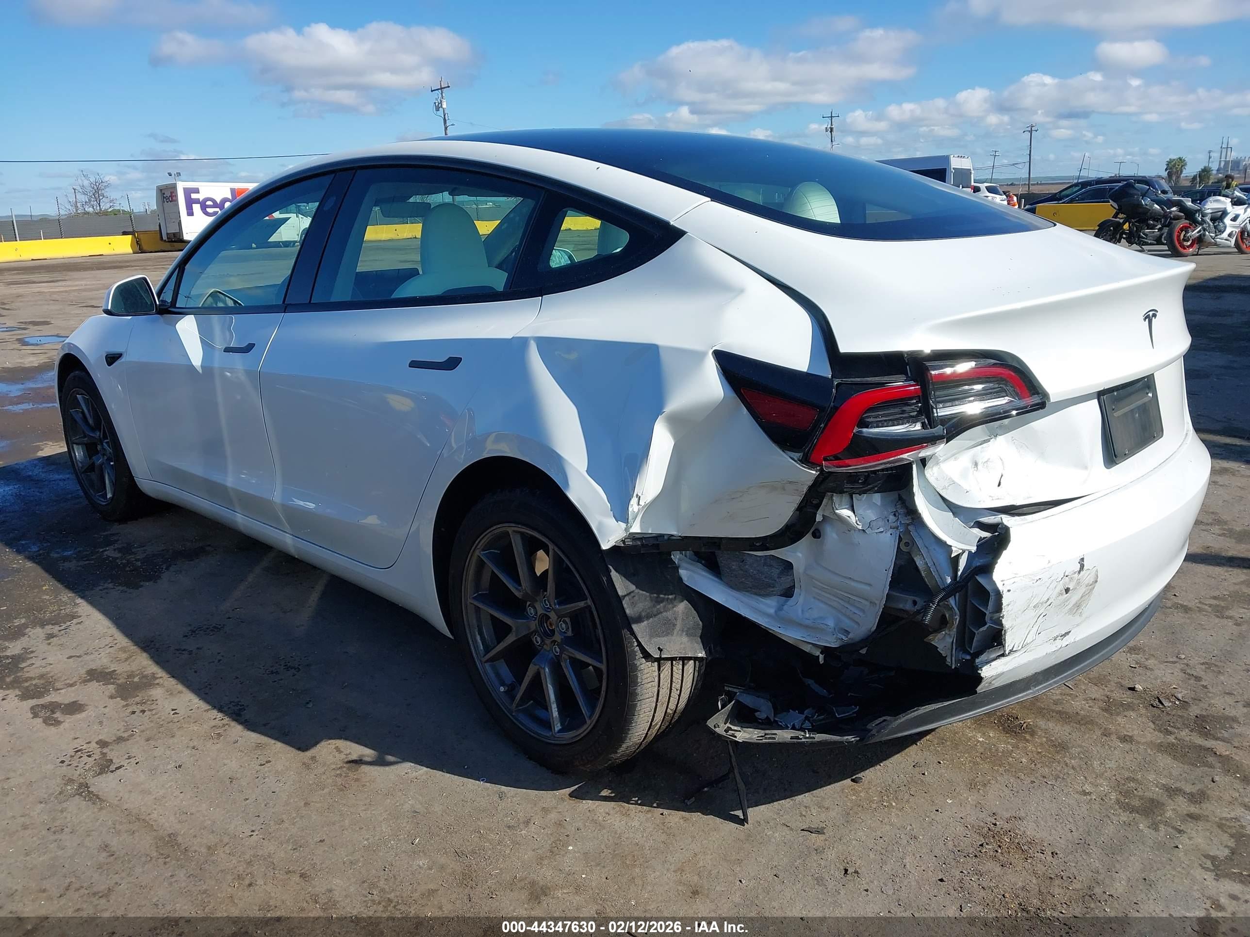 TESLA MODEL image 6