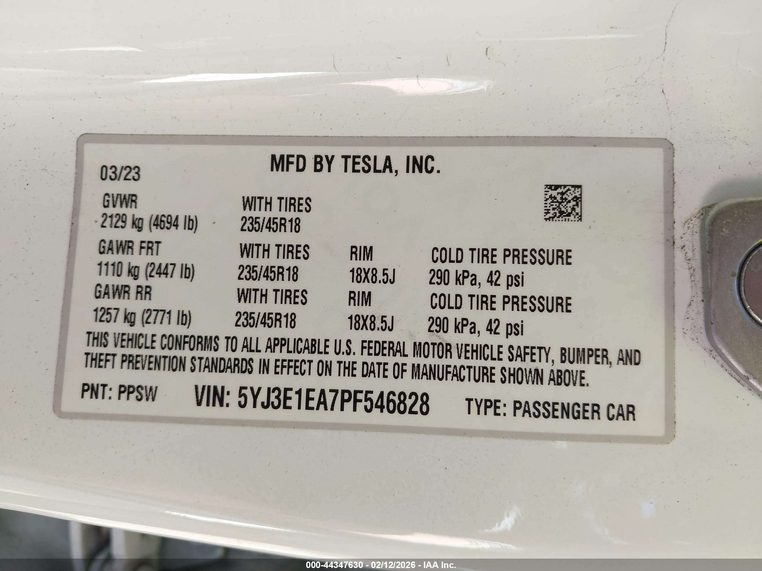 TESLA MODEL image 9
