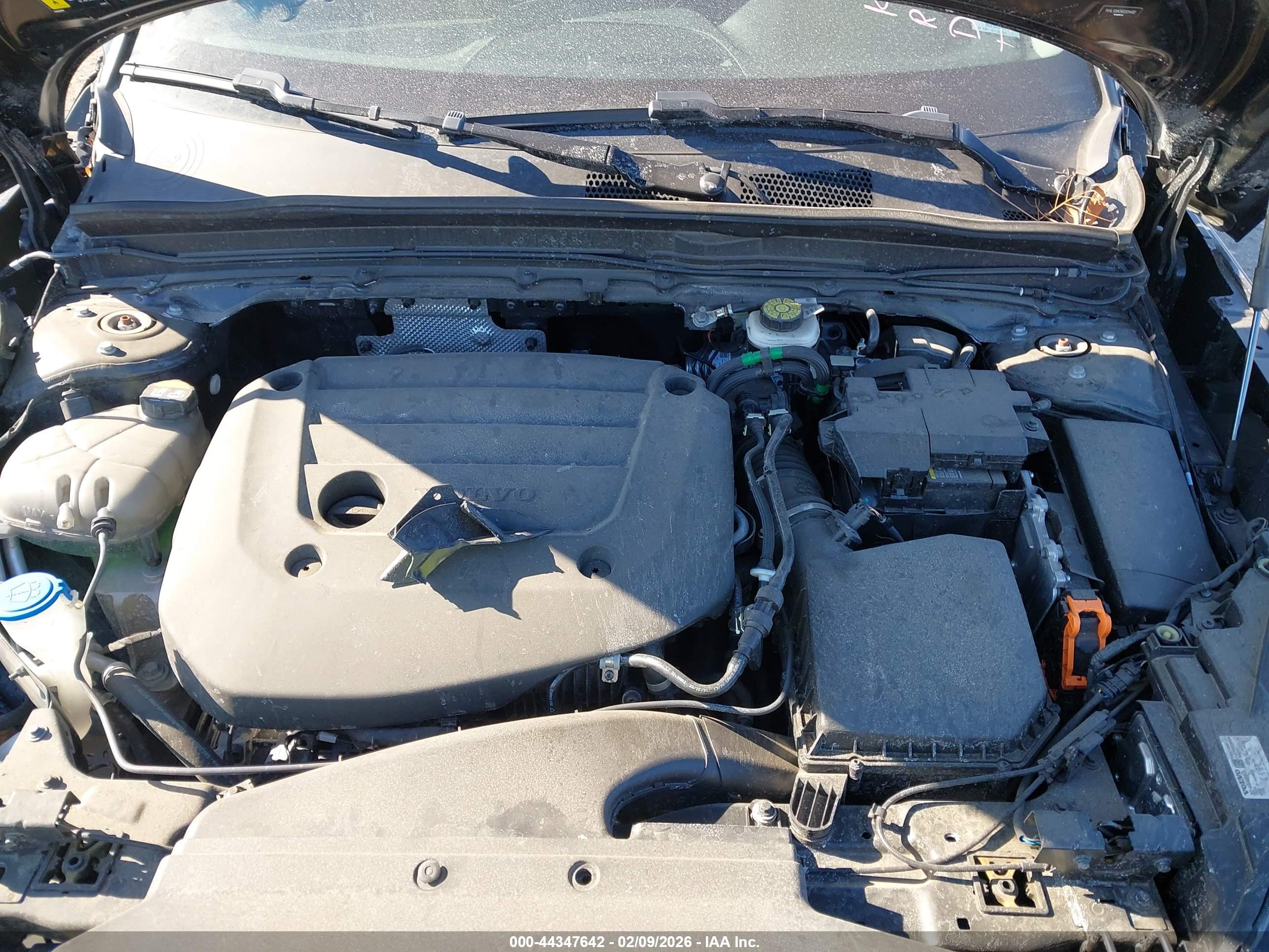 VOLVO XC40 image 10