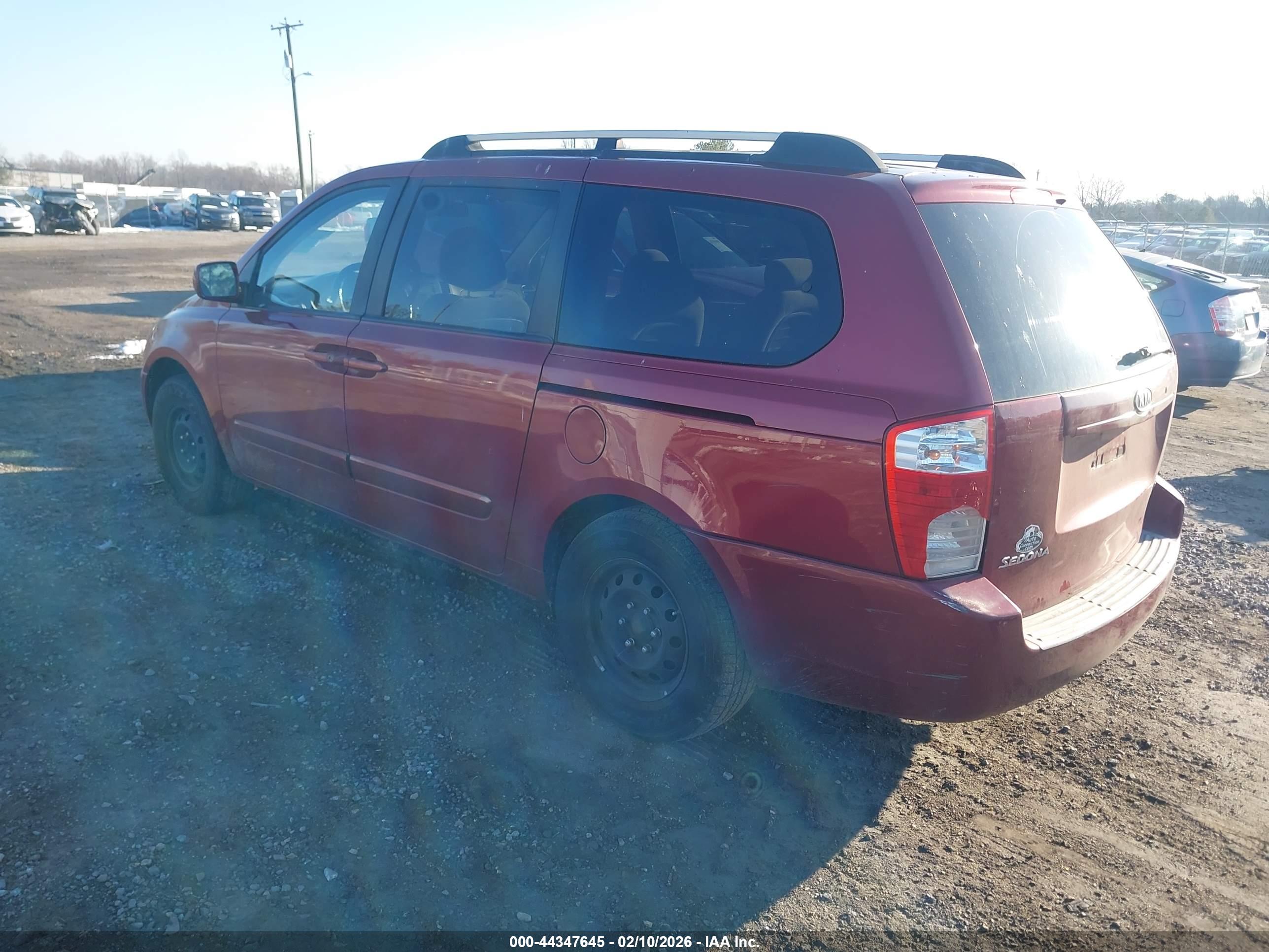 KIA SEDONA image 3