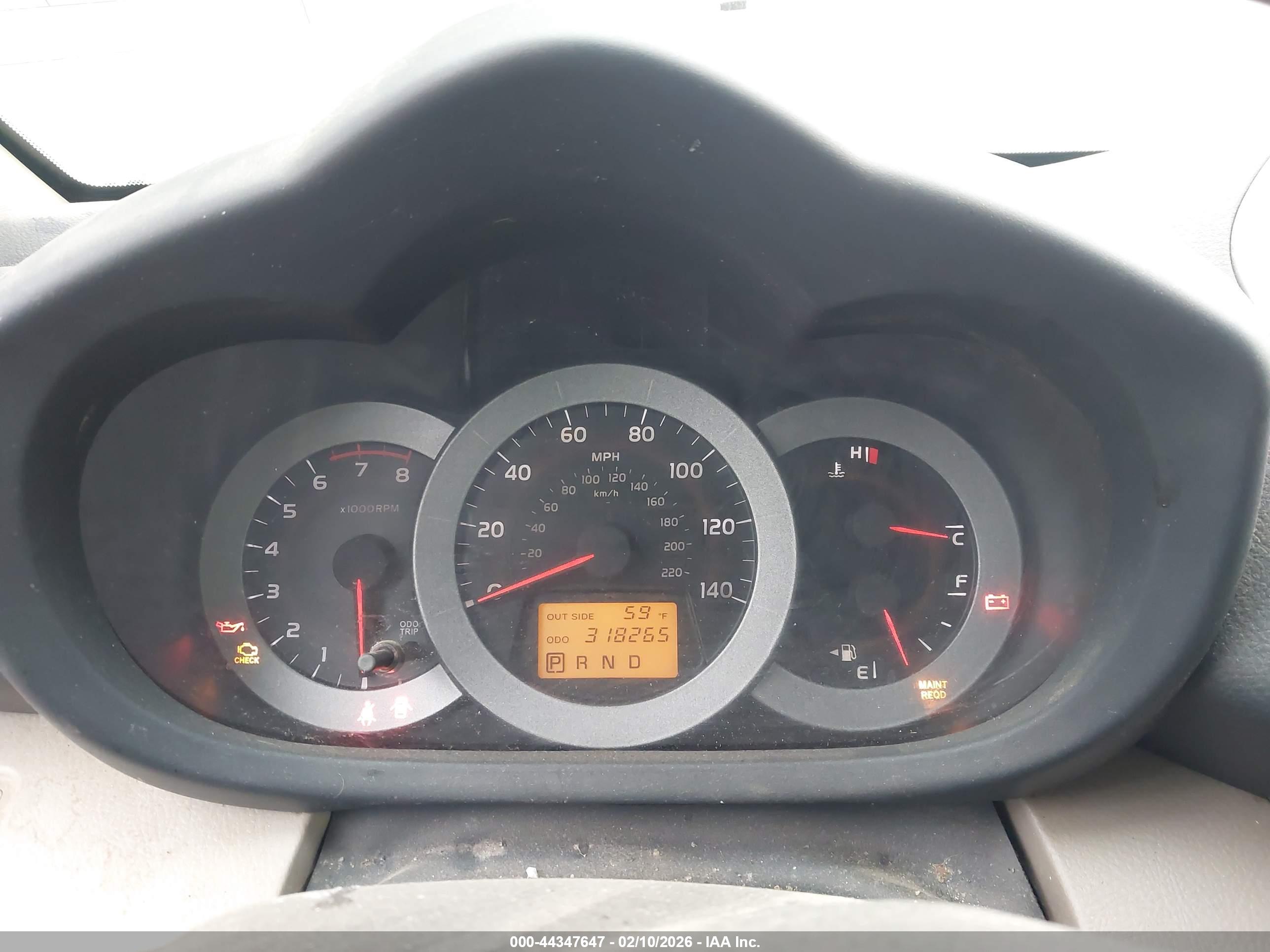 TOYOTA RAV4 image 7