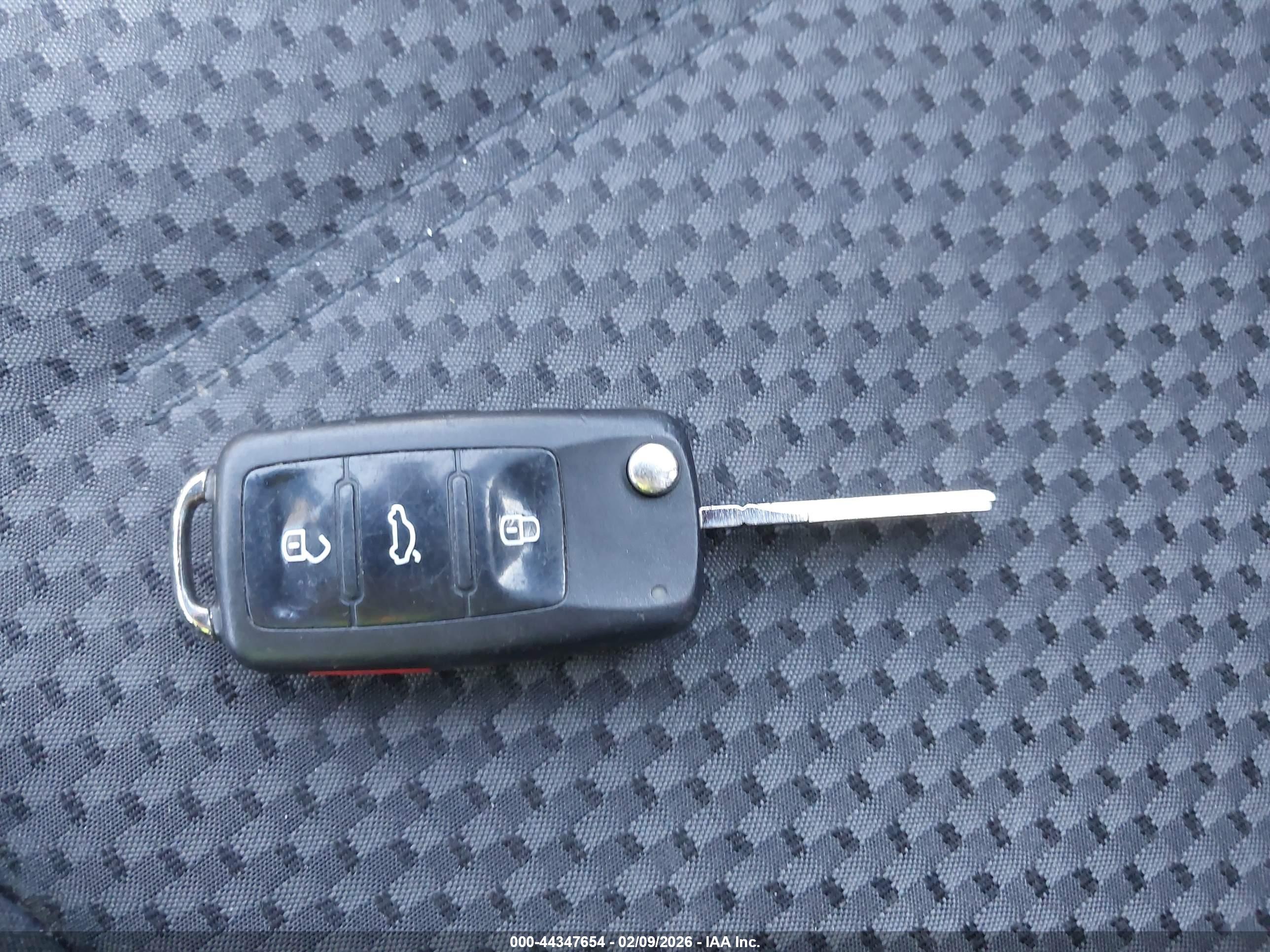 VOLKSWAGEN JETTA image 11