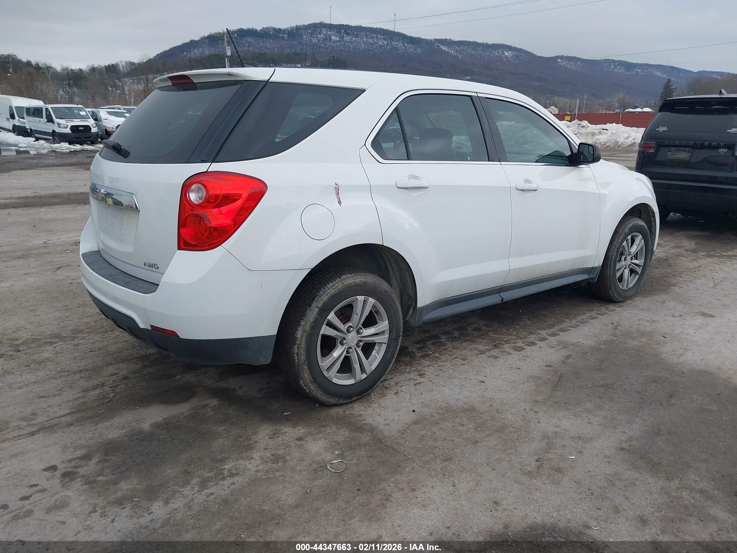 CHEVROLET EQUINOX image 4