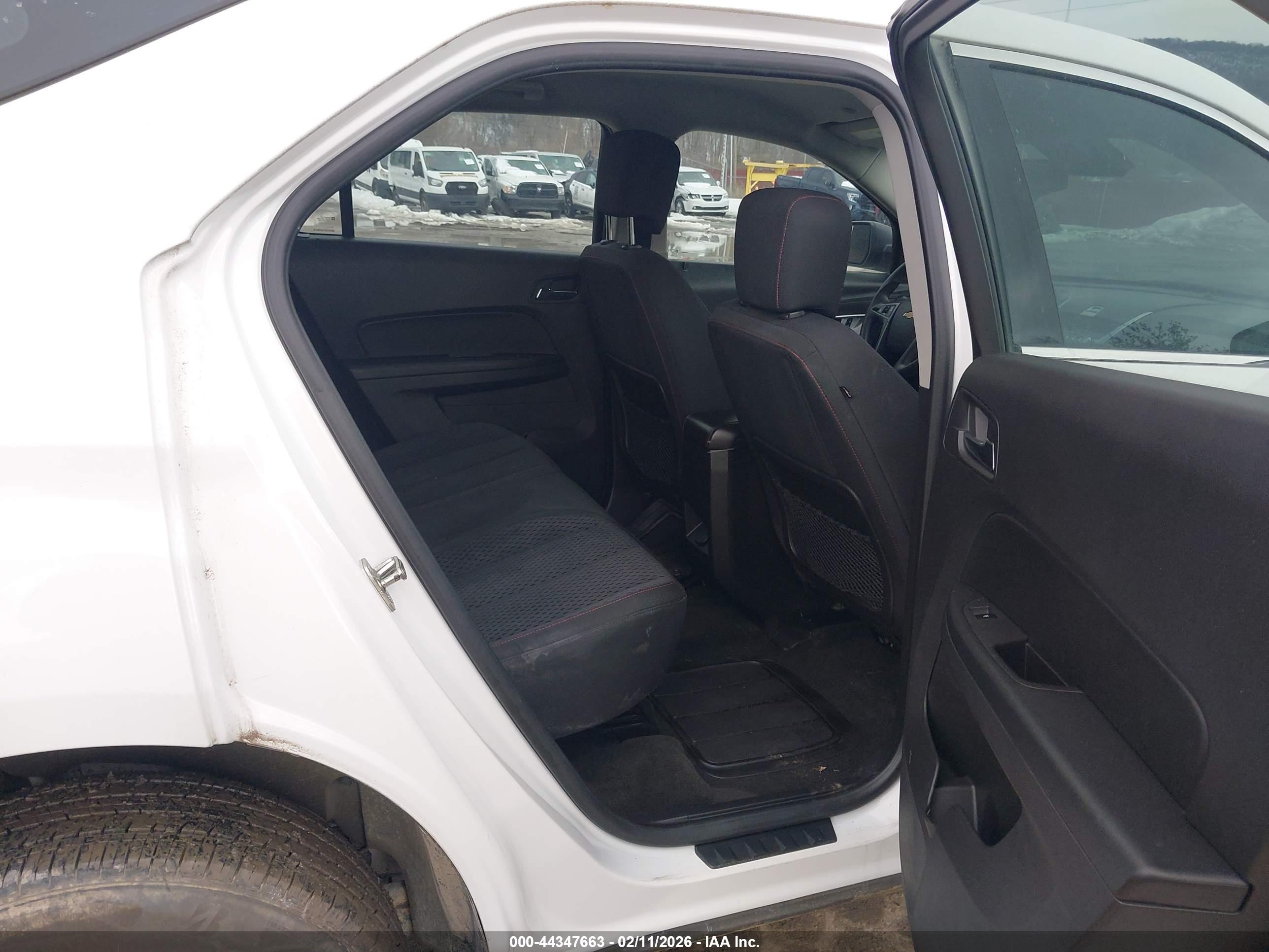 CHEVROLET EQUINOX image 8