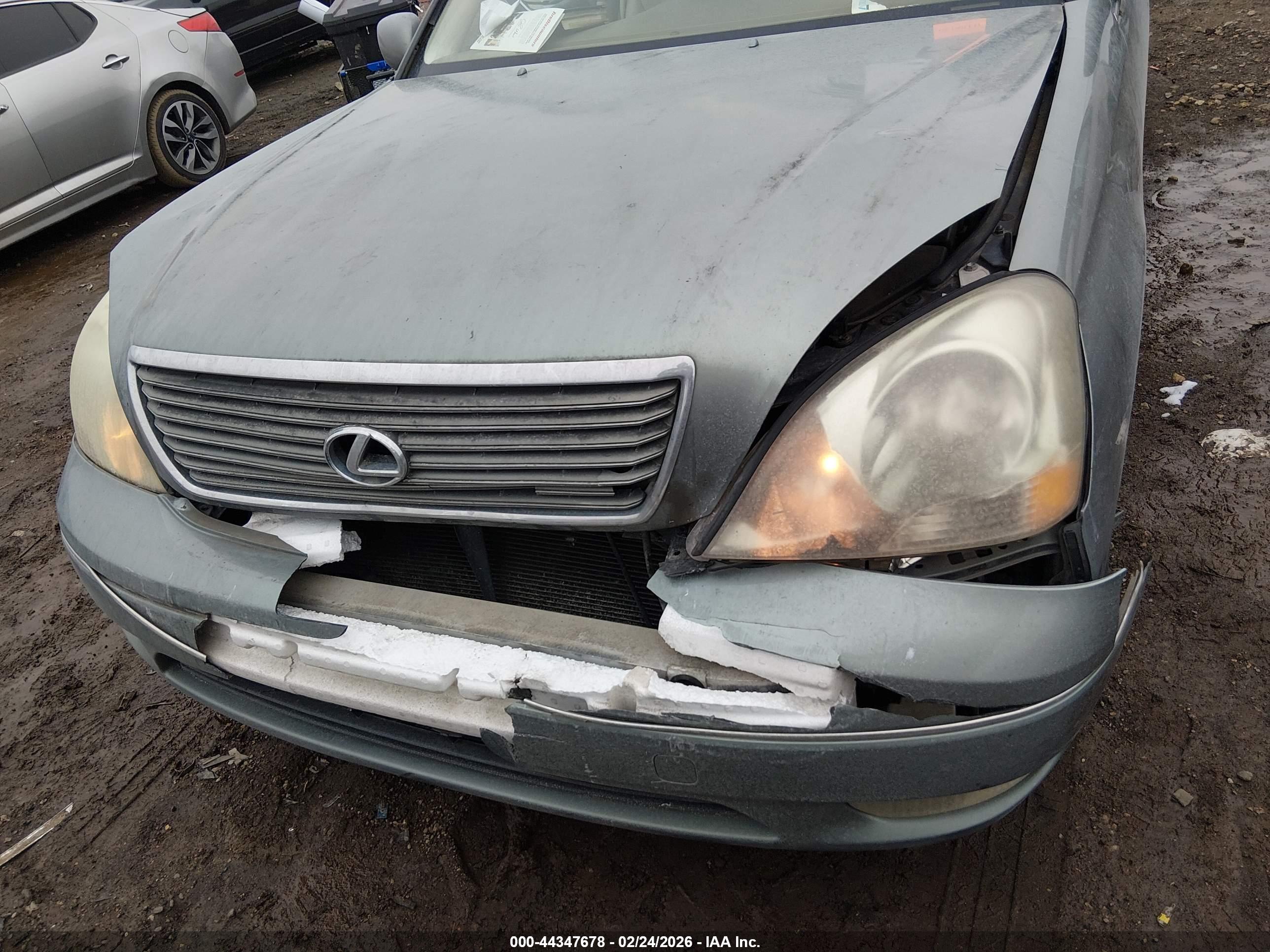 LEXUS LS image 6