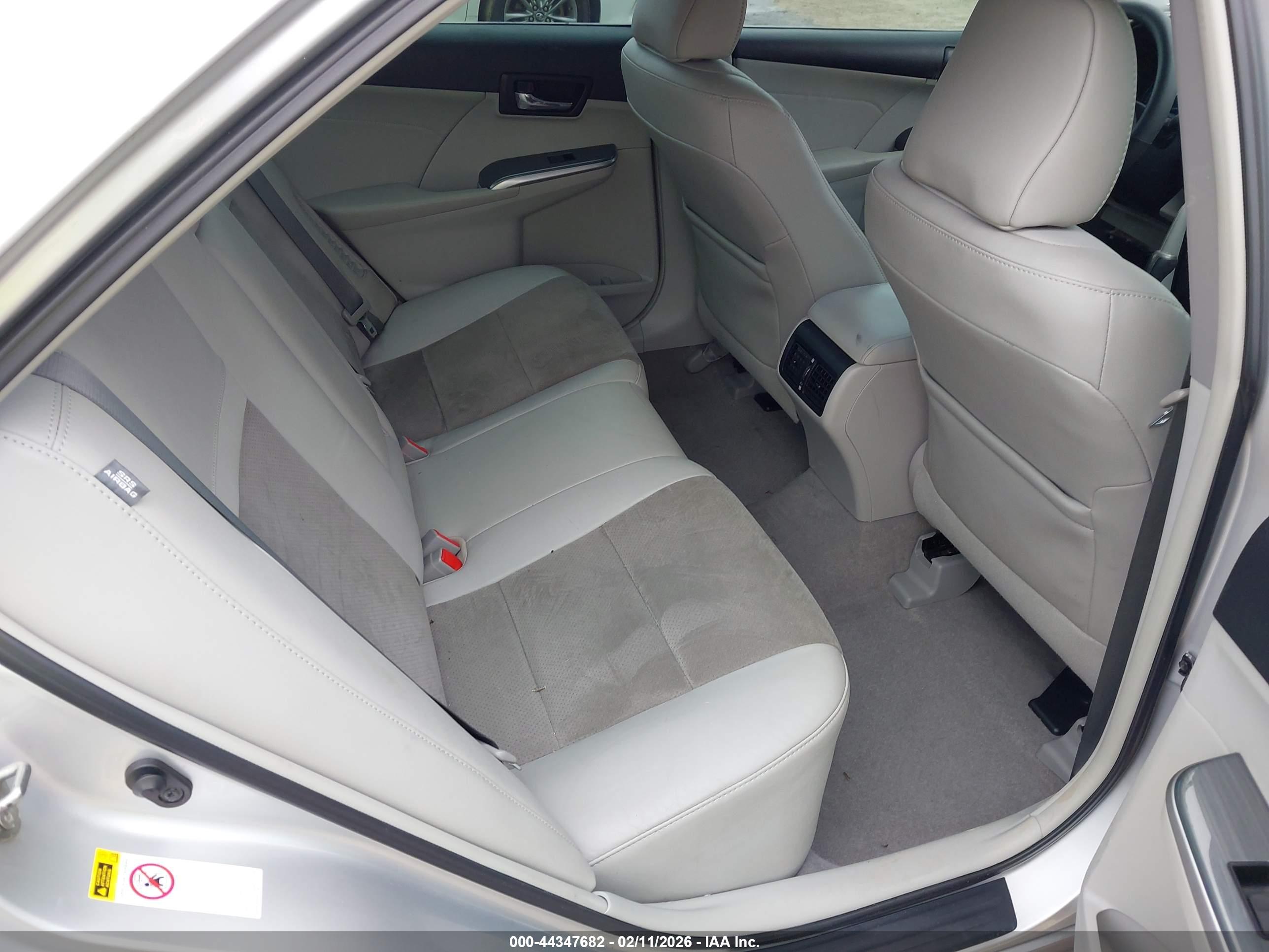 TOYOTA CAMRY image 8
