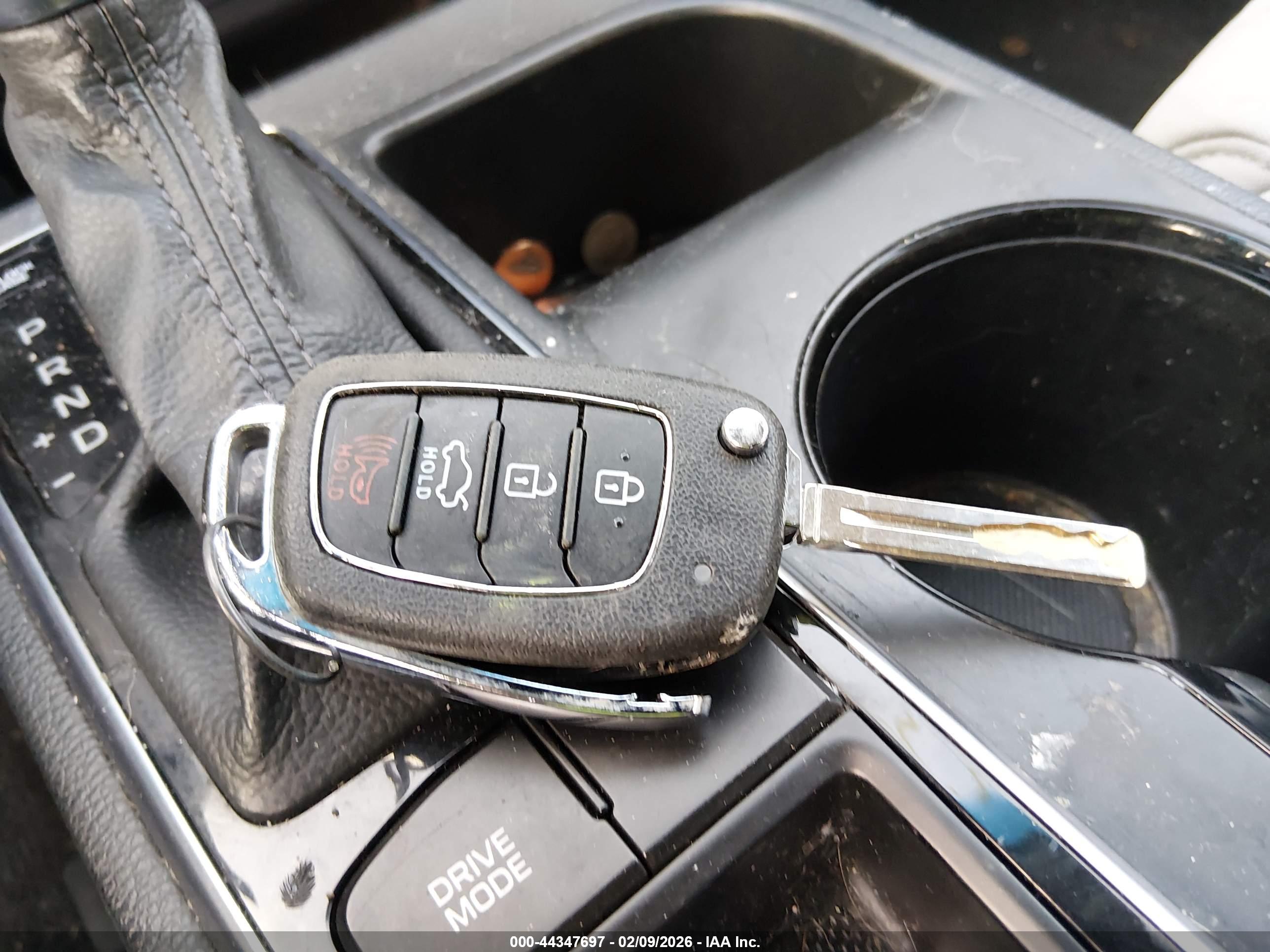 HYUNDAI SONATA image 11