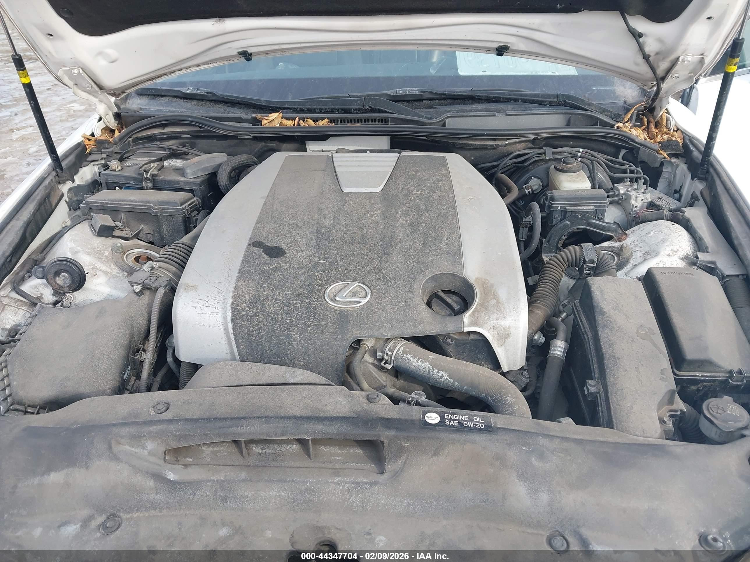 LEXUS IS image 10