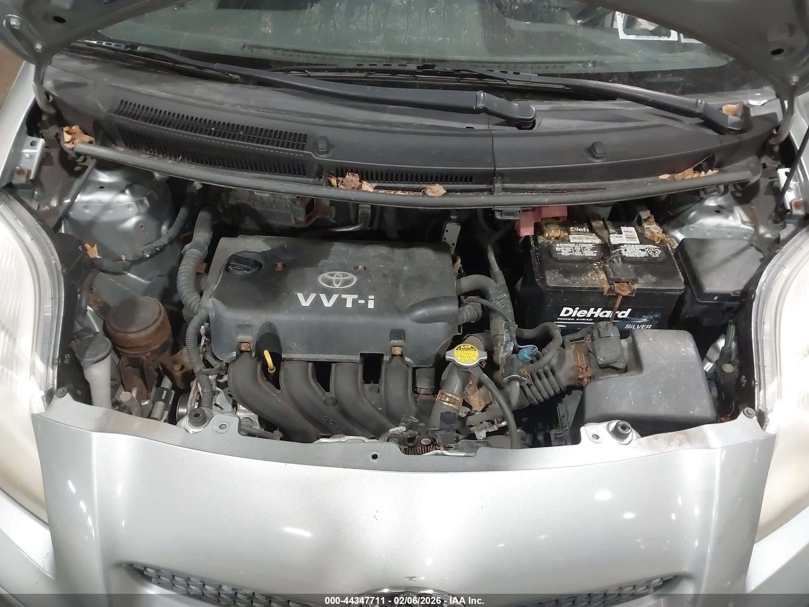 TOYOTA YARIS image 10