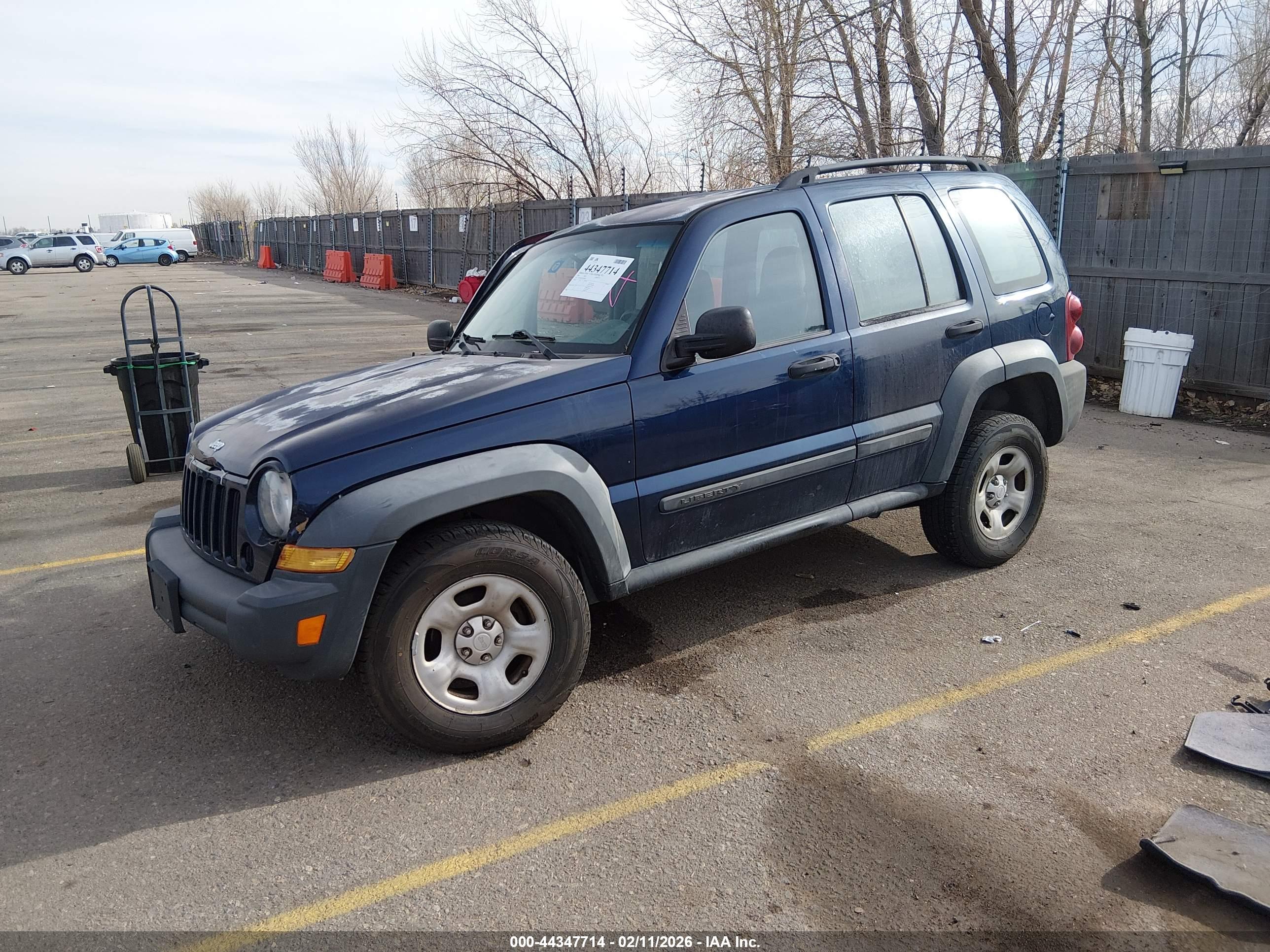 JEEP LIBERTY image 2
