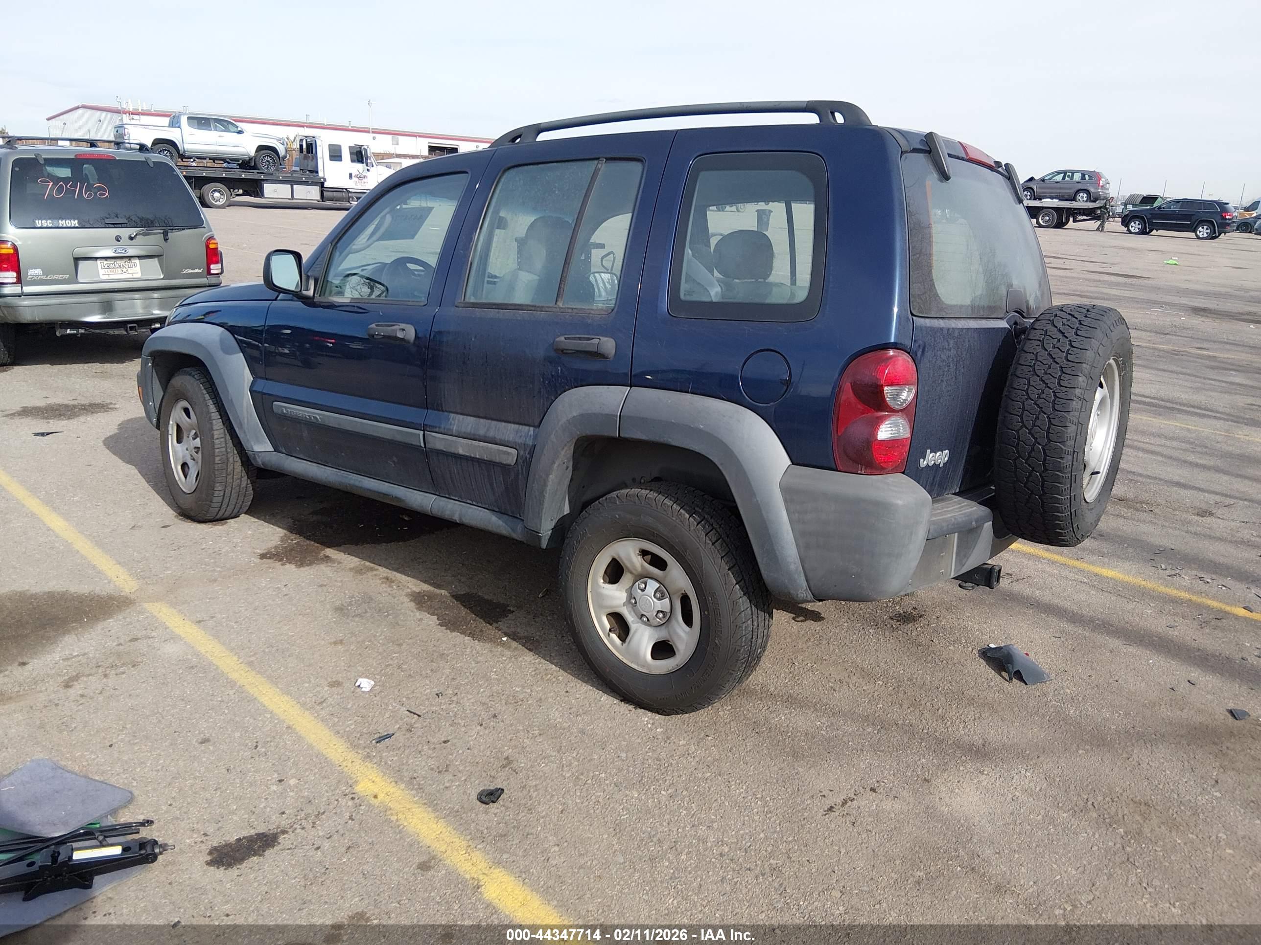 JEEP LIBERTY image 3