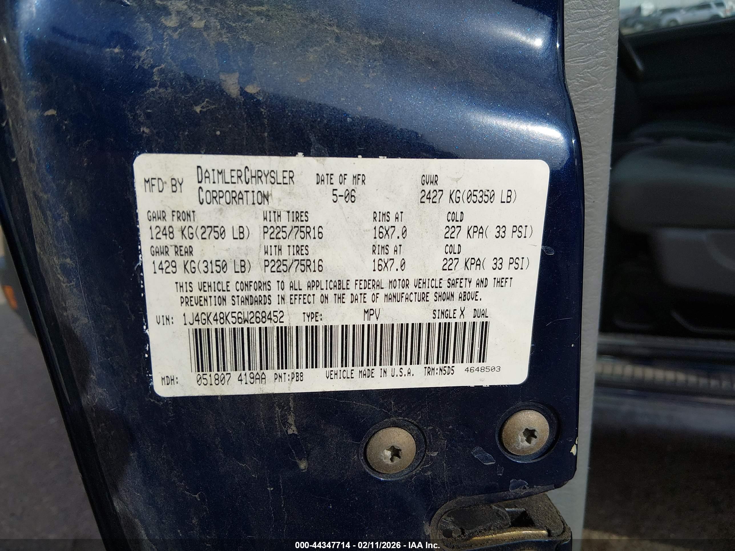JEEP LIBERTY image 9