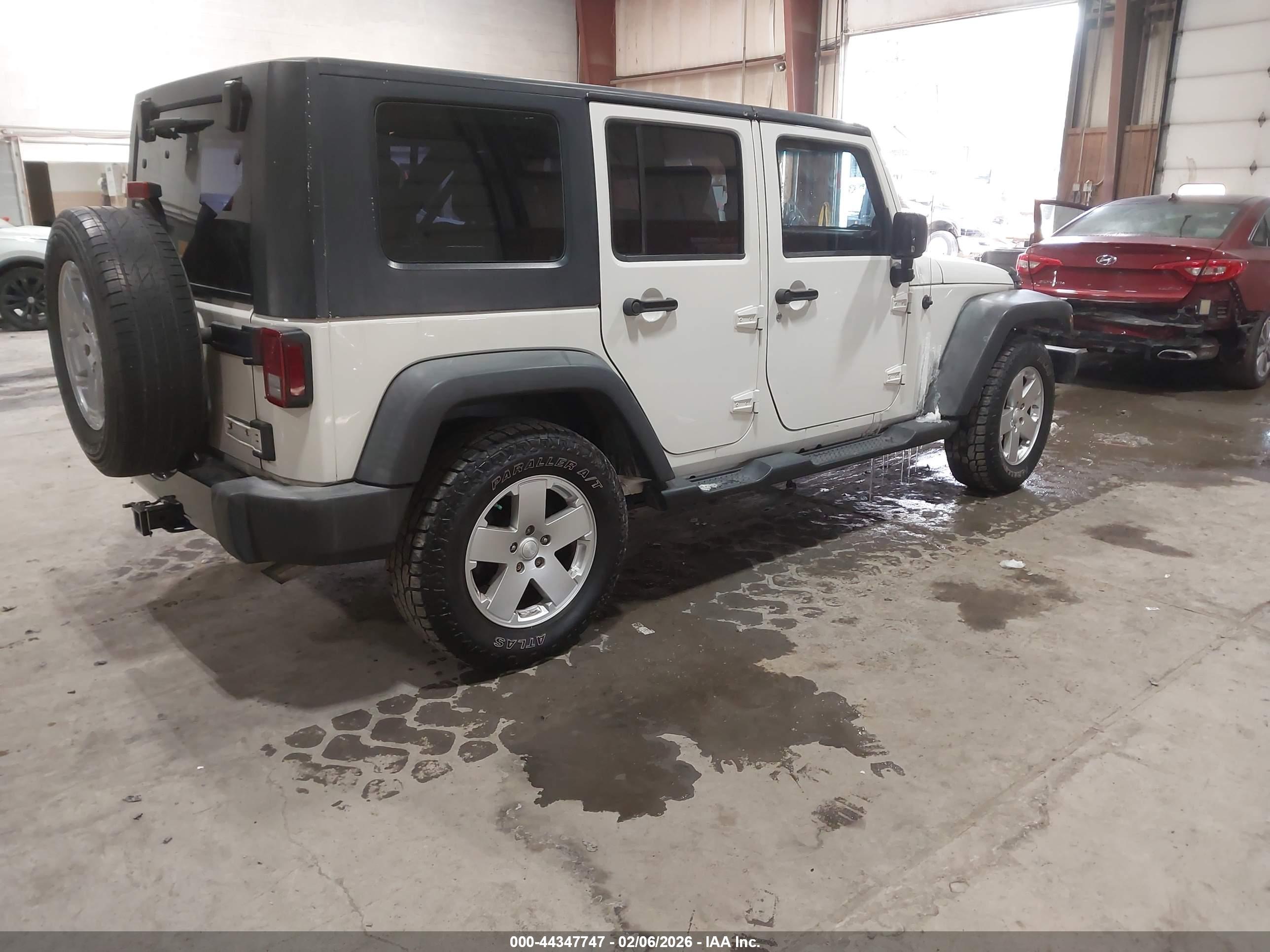 JEEP WRANGLER image 4
