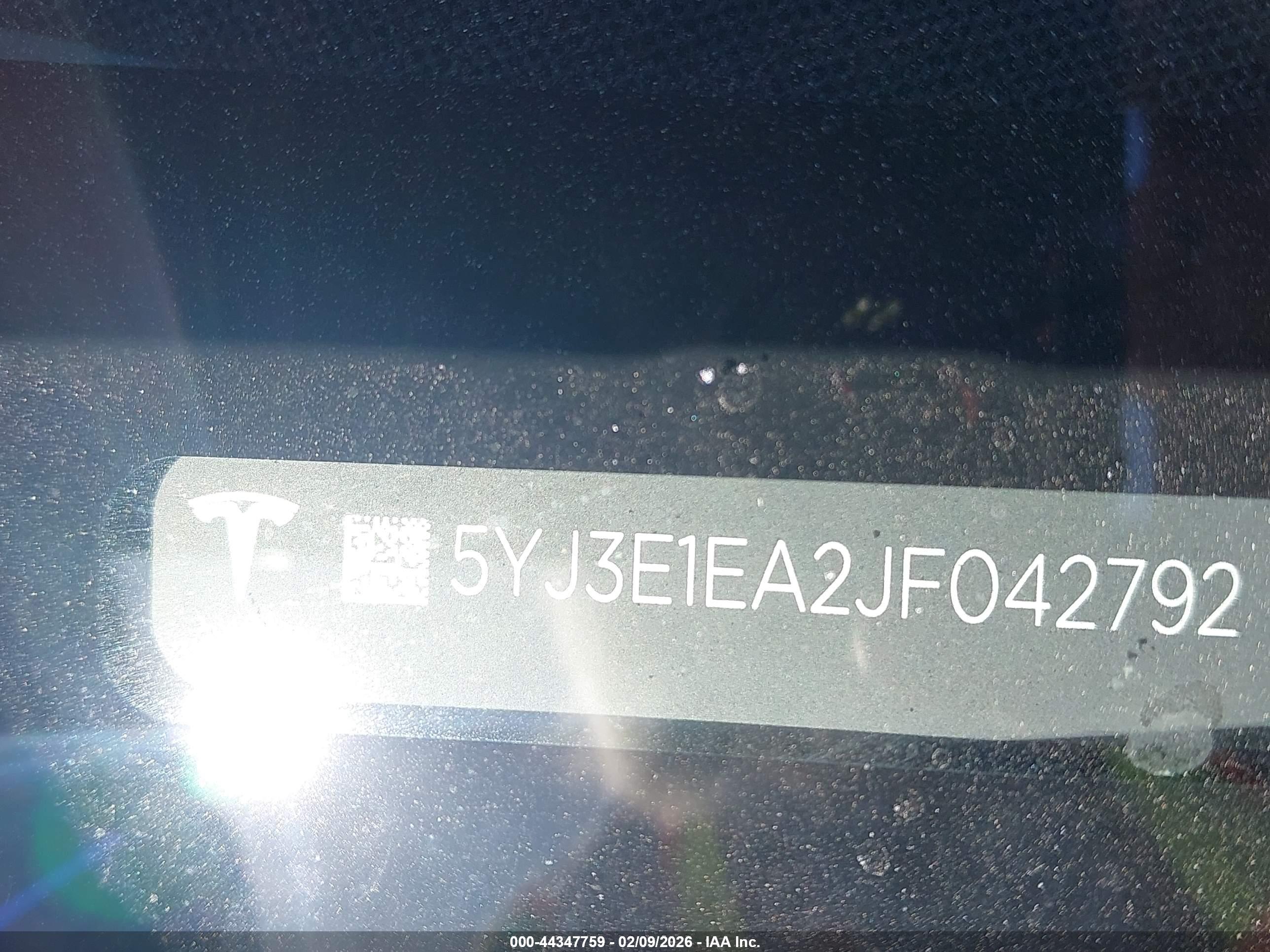 TESLA MODEL image 9