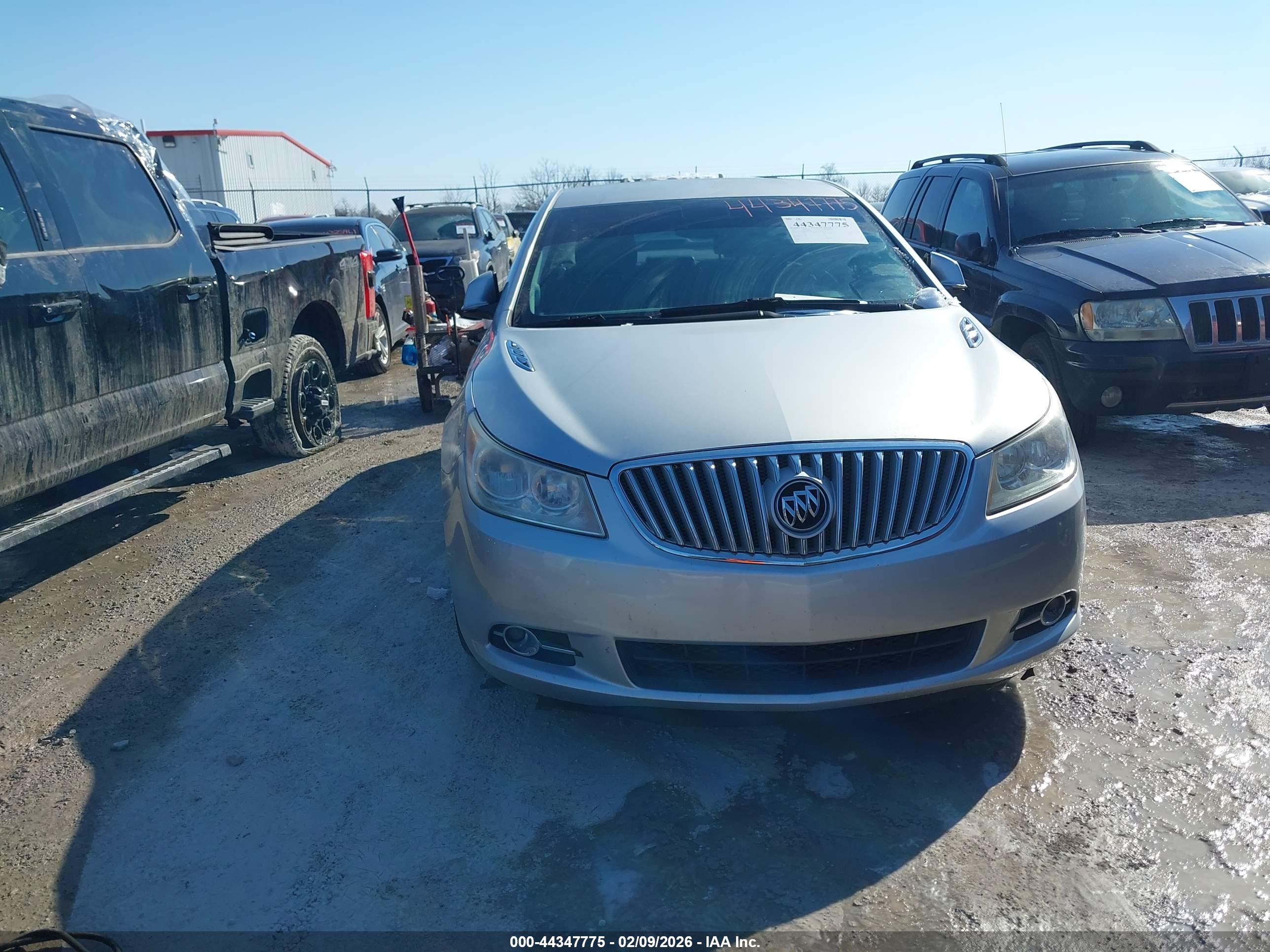 BUICK LACROSSE image 6