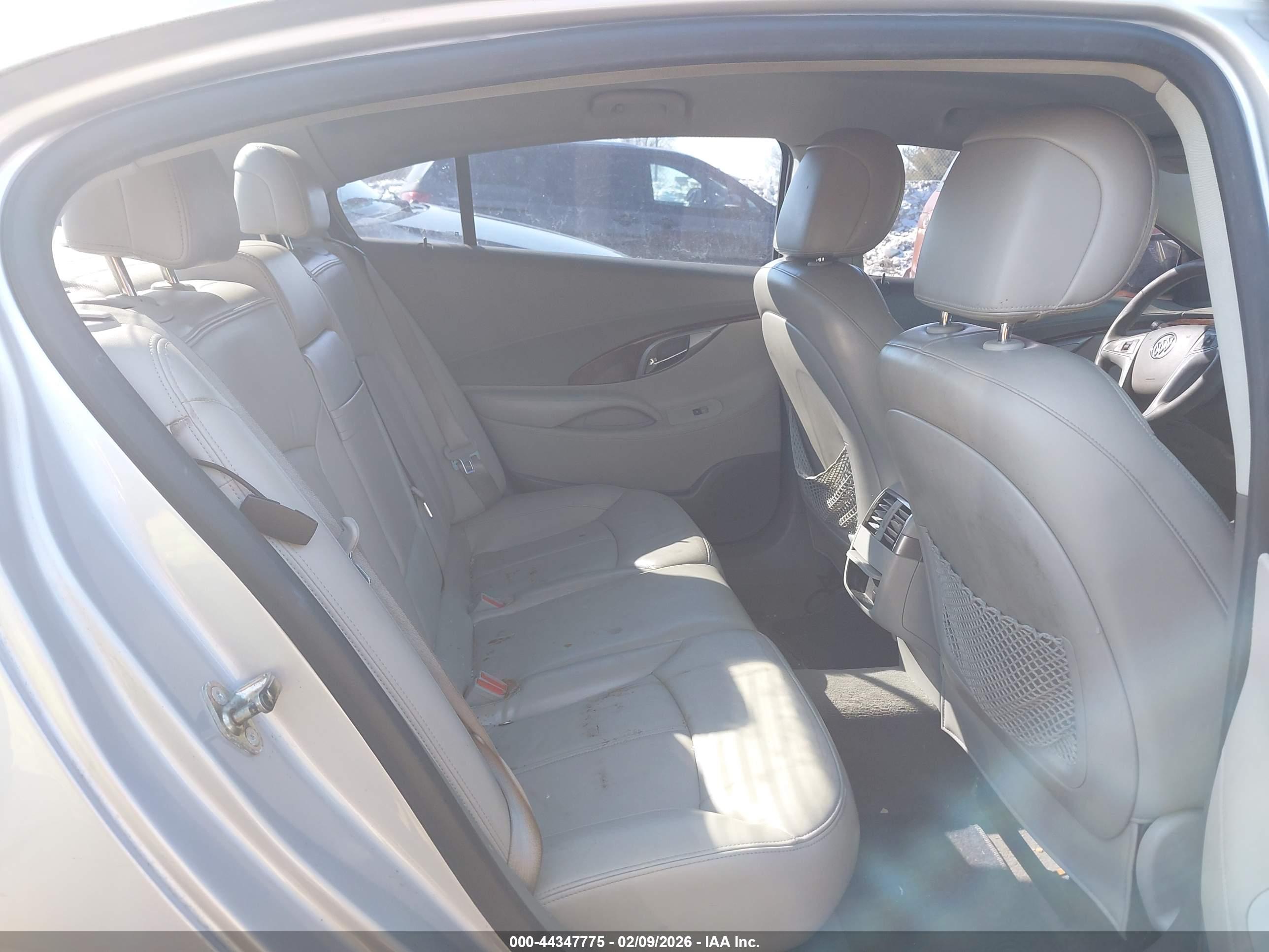 BUICK LACROSSE image 8