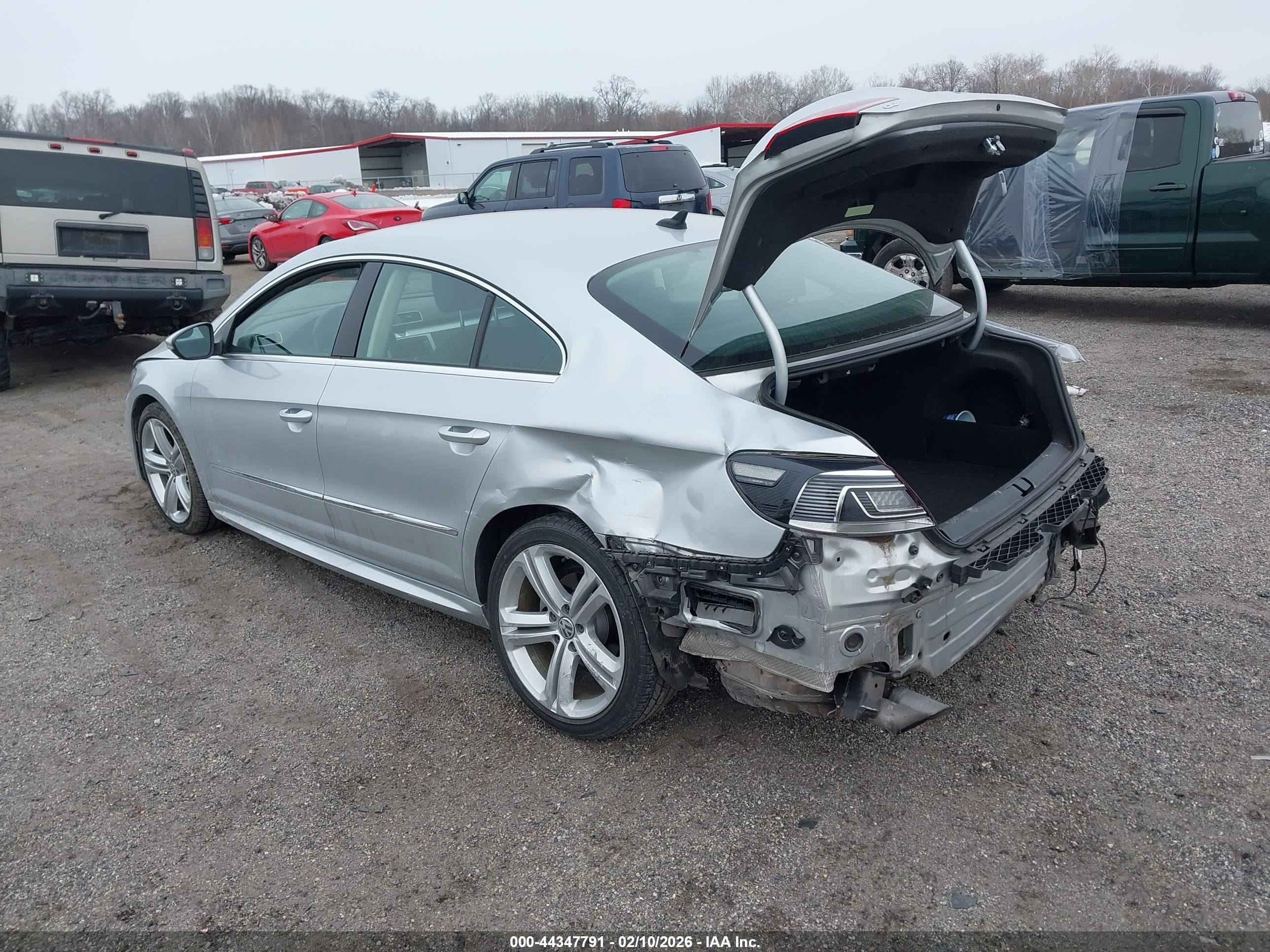 VOLKSWAGEN CC image 3