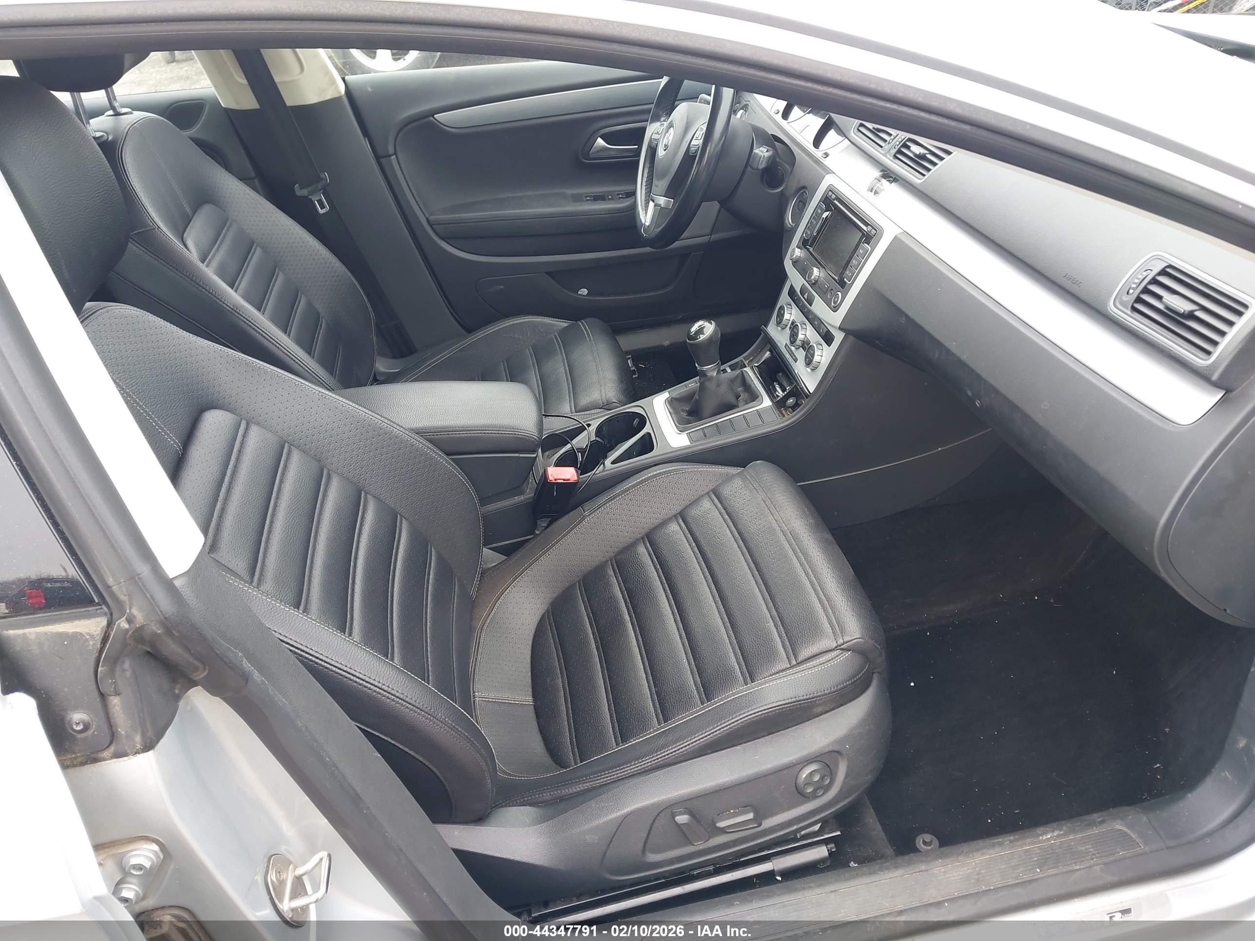 VOLKSWAGEN CC image 5