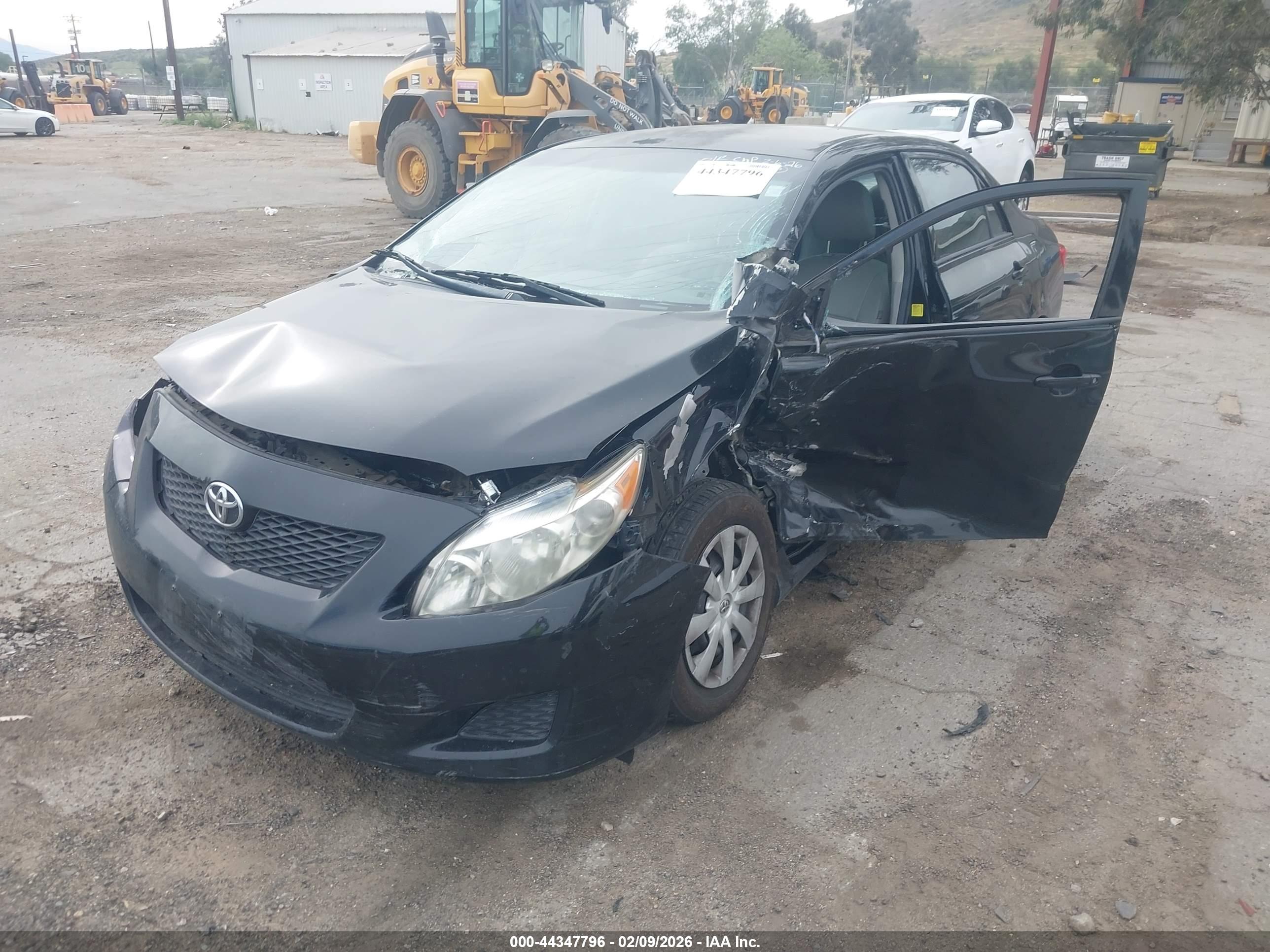 TOYOTA COROLLA image 2
