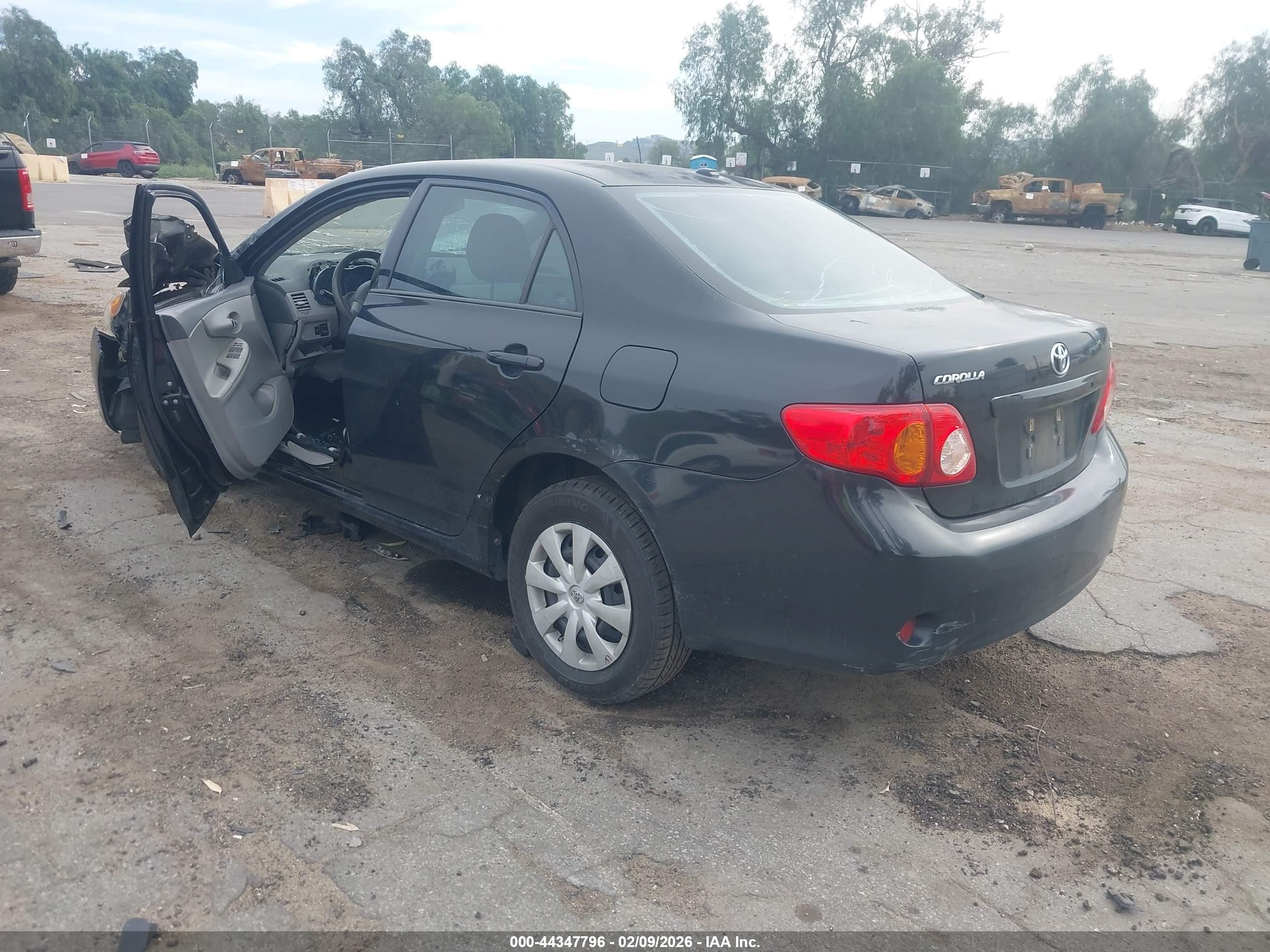 TOYOTA COROLLA image 3
