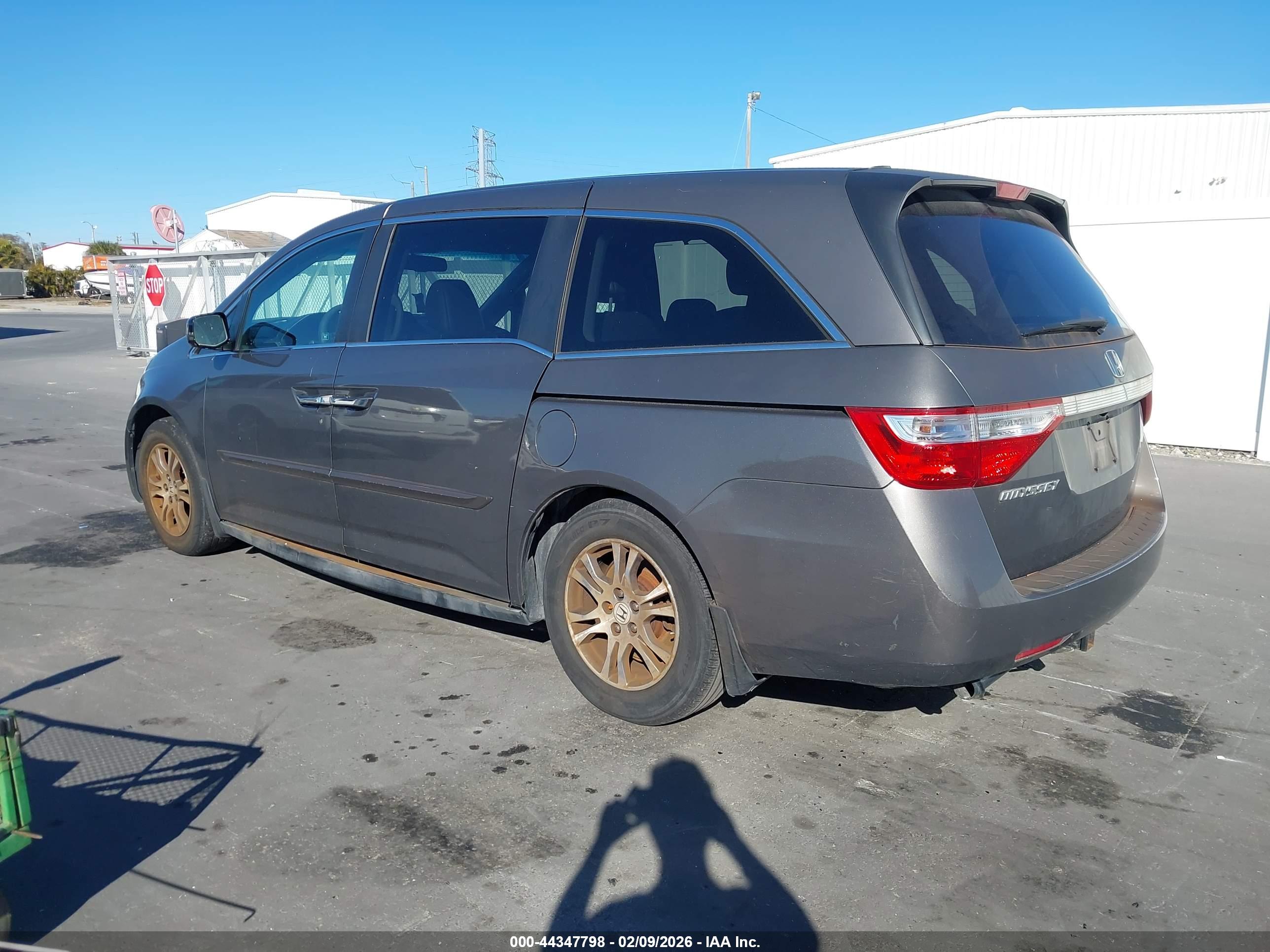 HONDA ODYSSEY image 3
