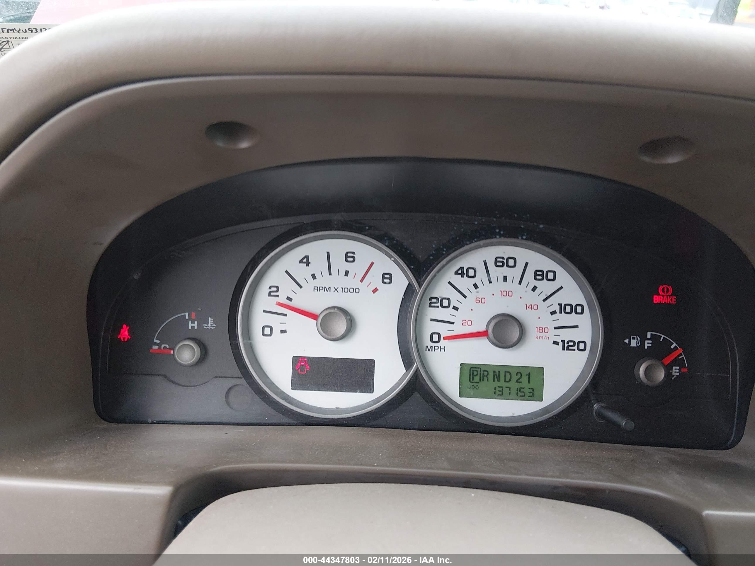 FORD ESCAPE image 7
