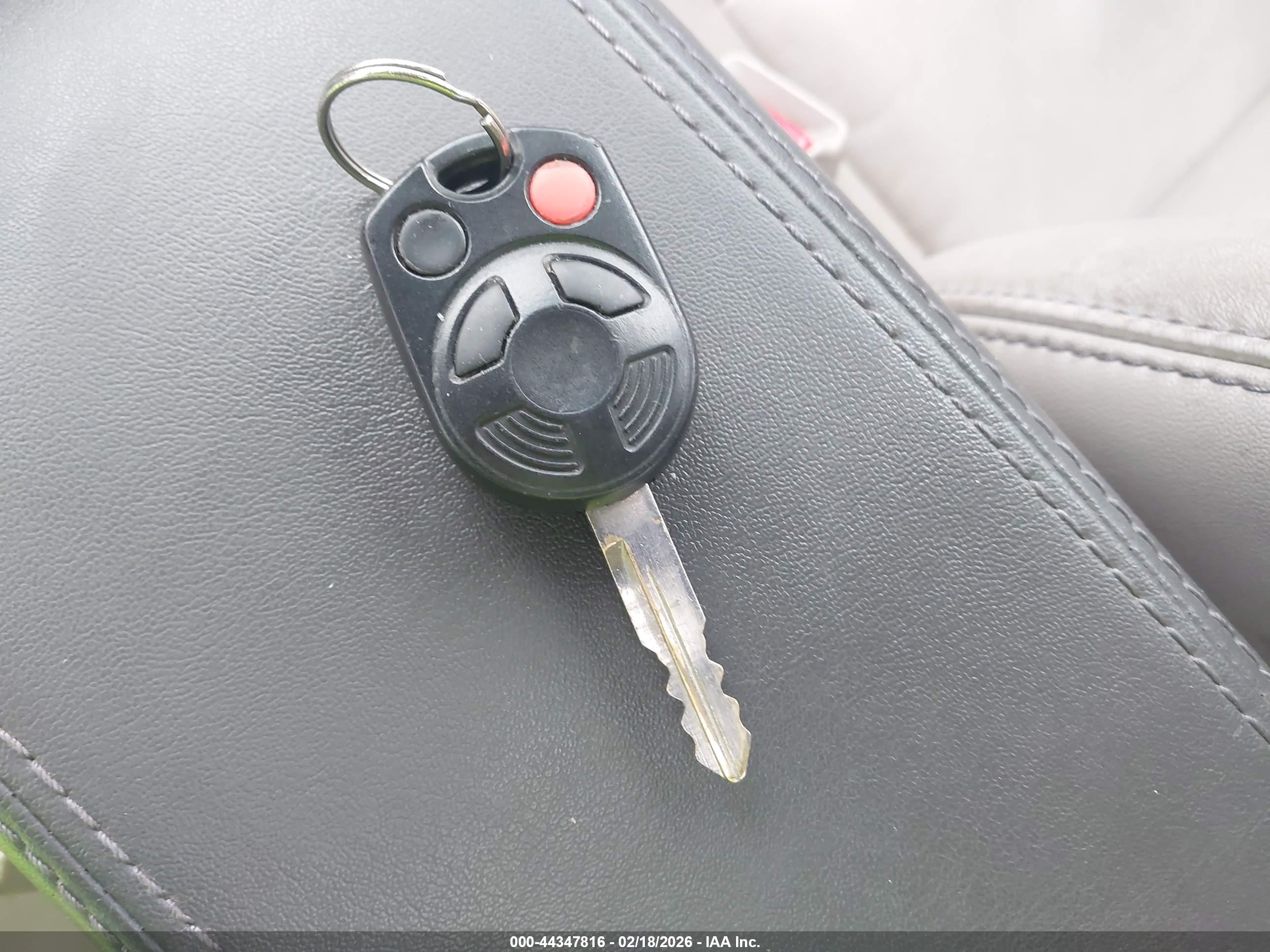FORD FUSION image 11
