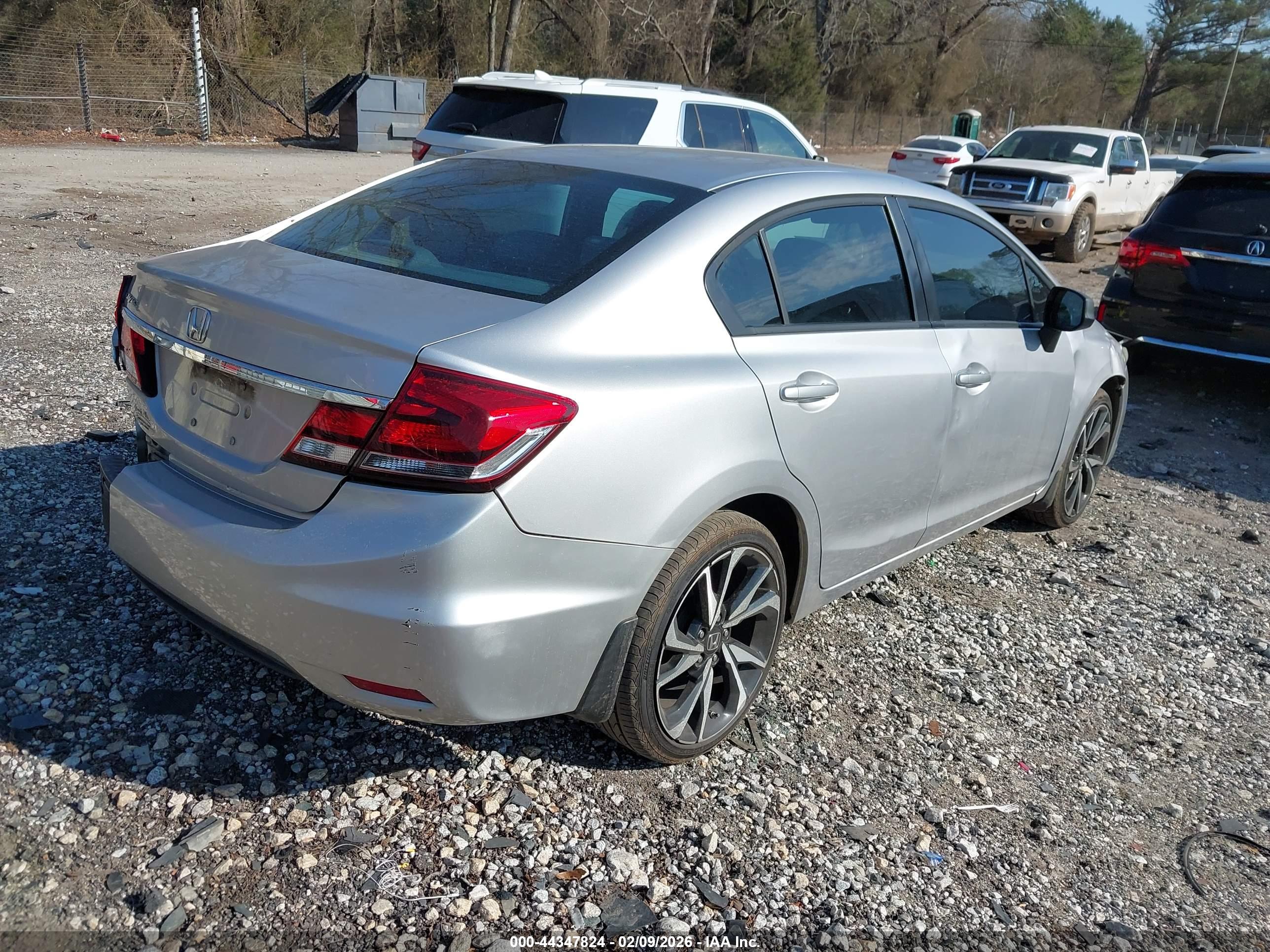 HONDA CIVIC image 4