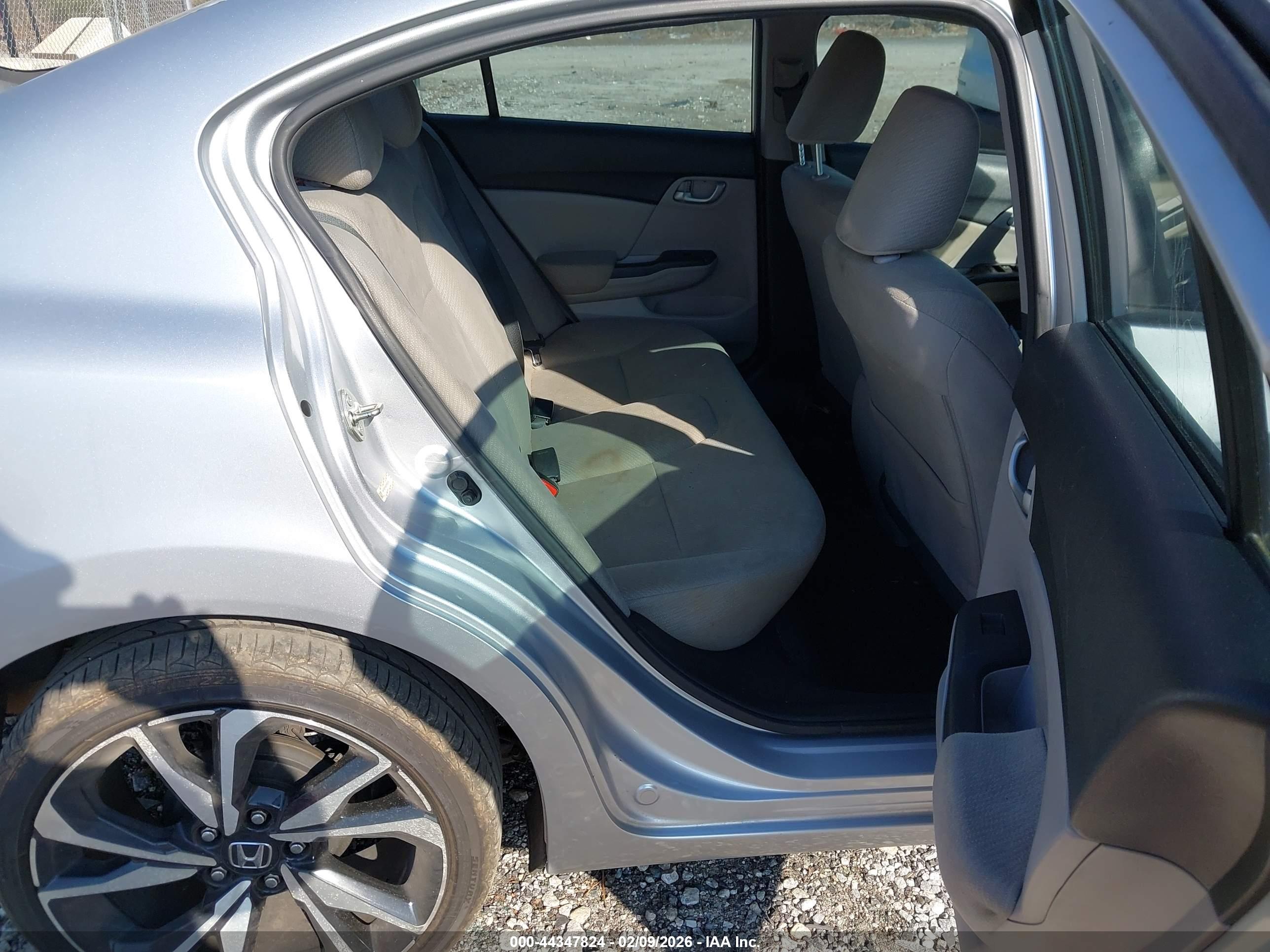 HONDA CIVIC image 8