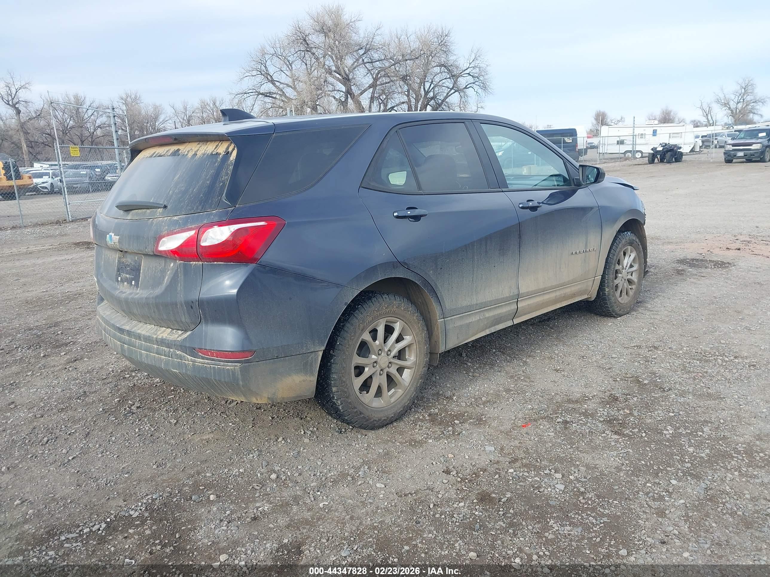 CHEVROLET EQUINOX image 4