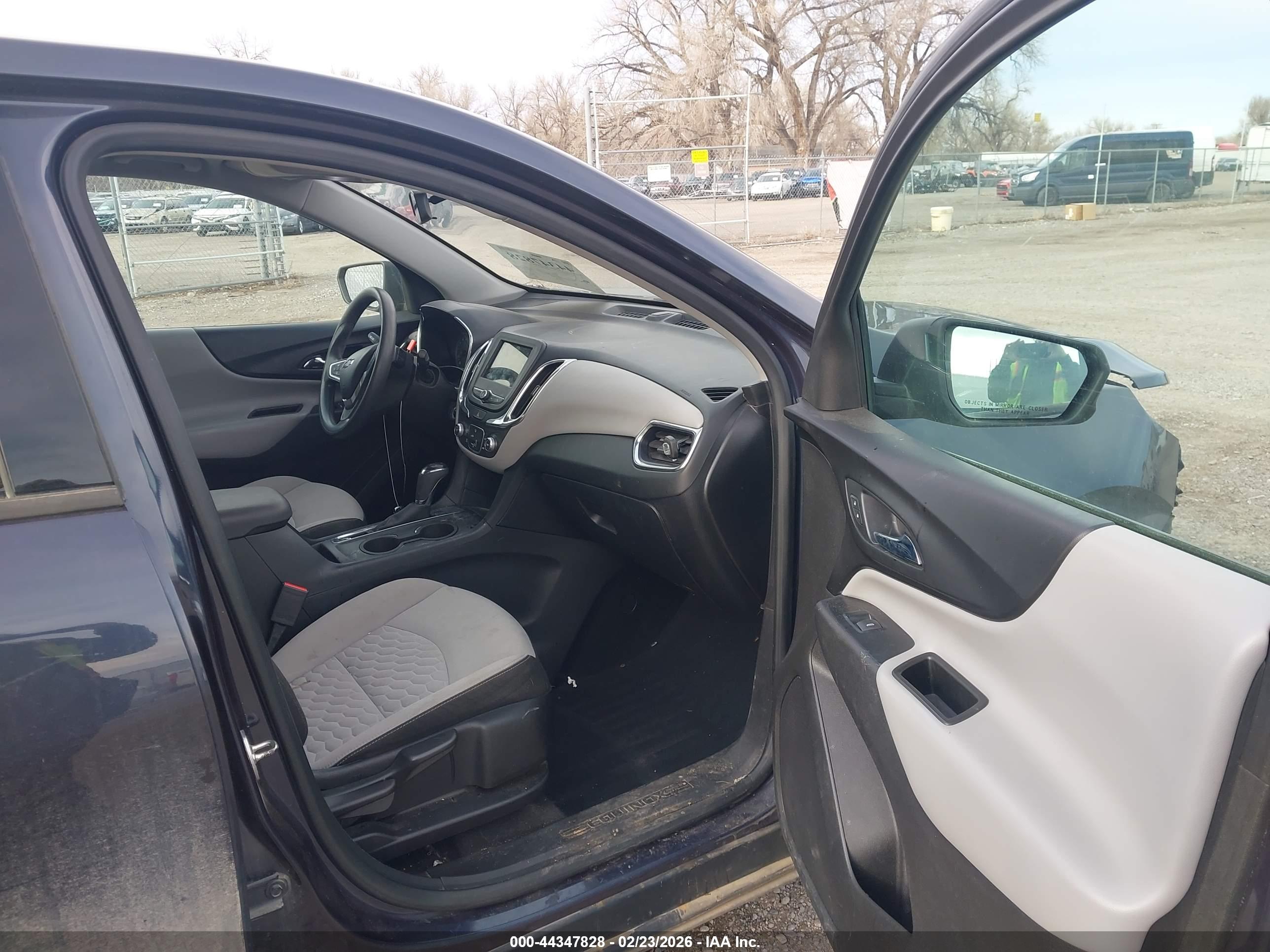 CHEVROLET EQUINOX image 5