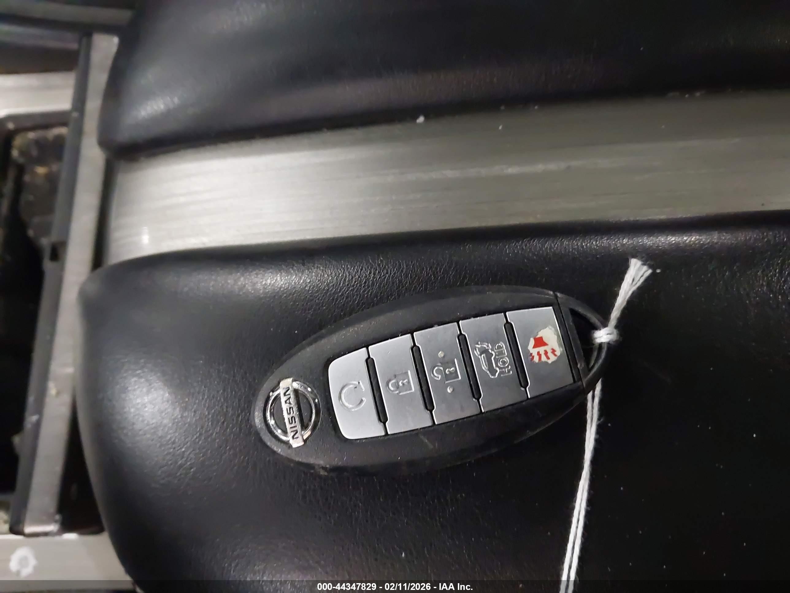 NISSAN MURANO image 11