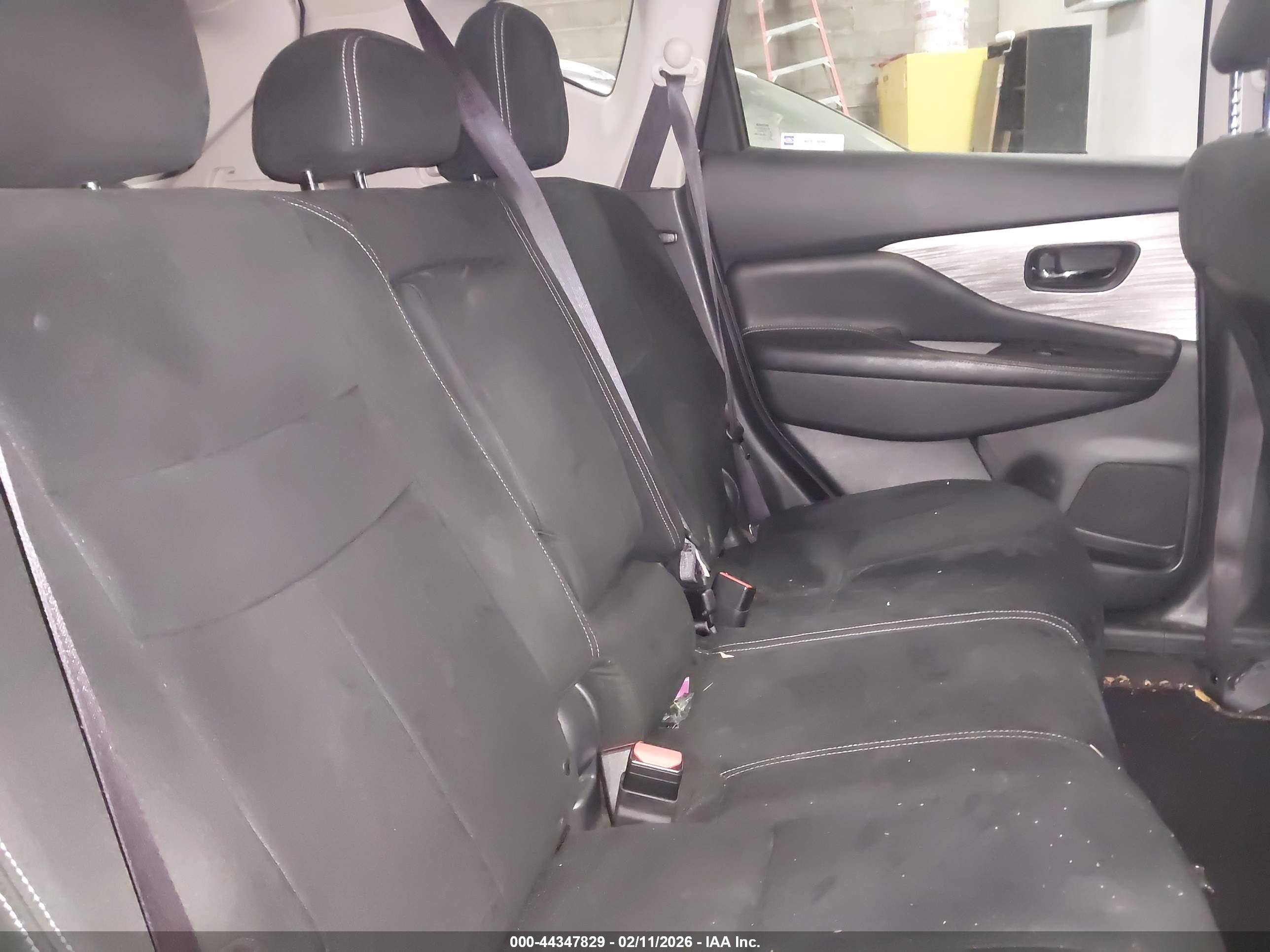 NISSAN MURANO image 8