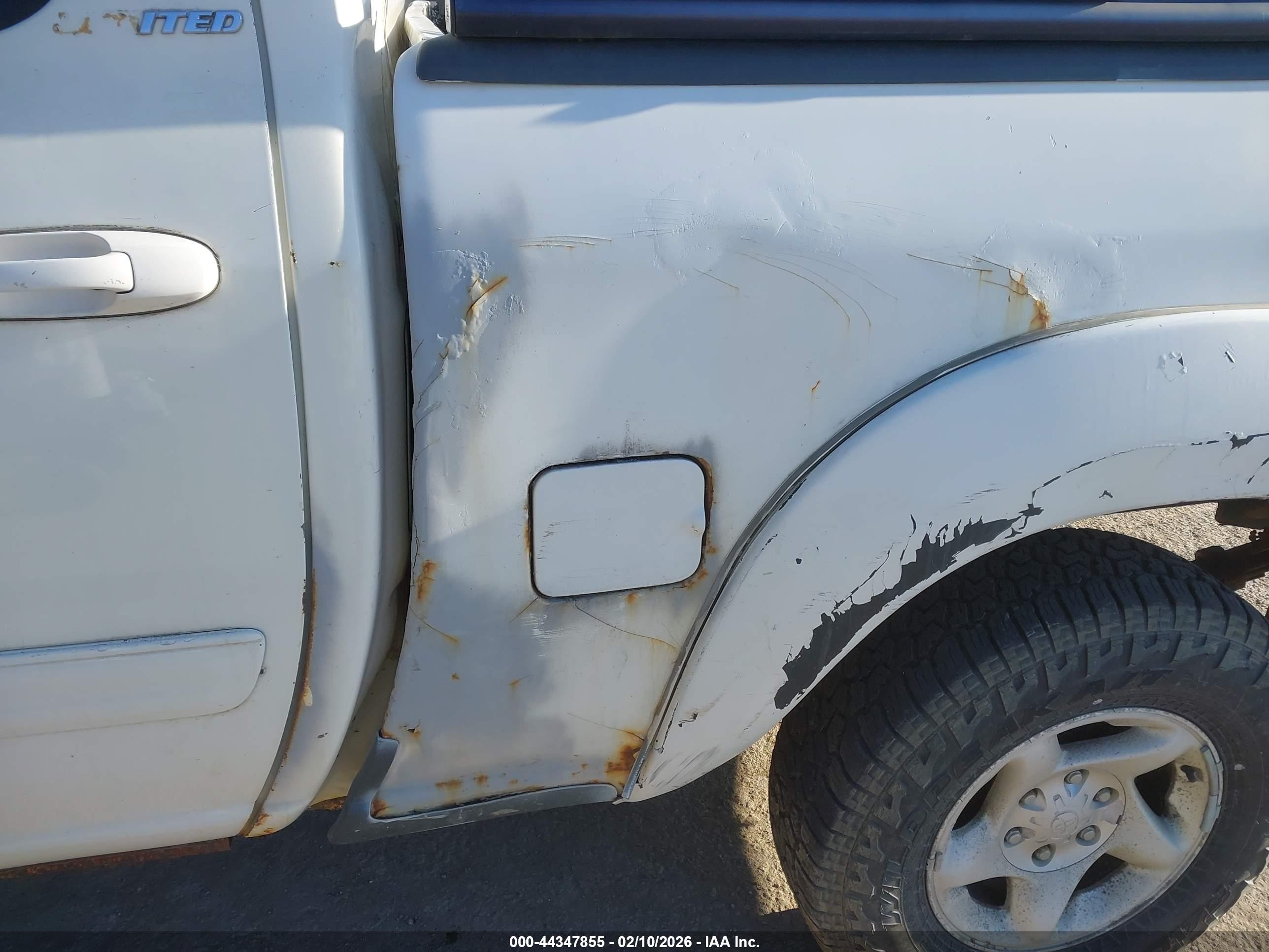 TOYOTA TUNDRA image 6