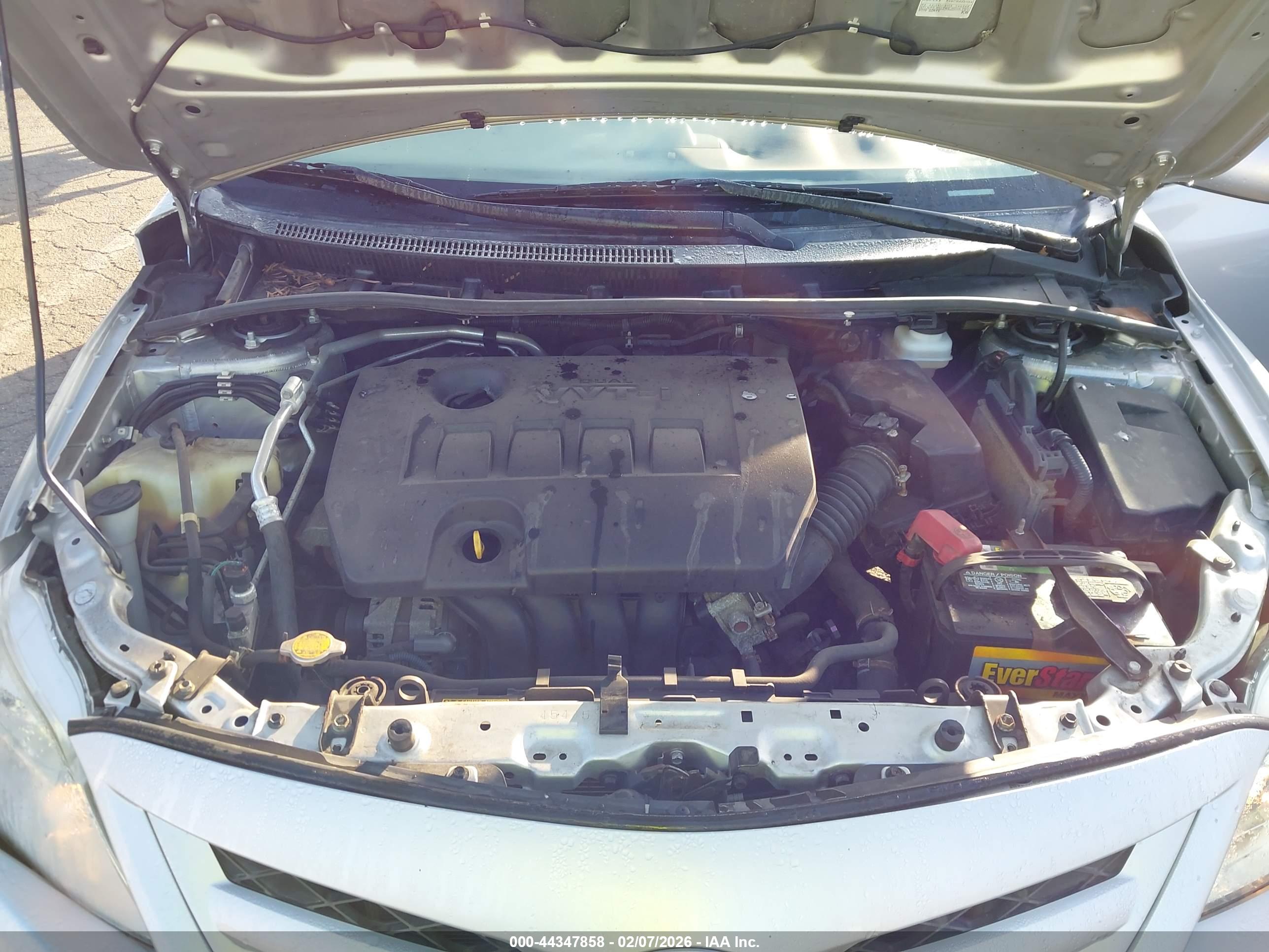 TOYOTA COROLLA image 10