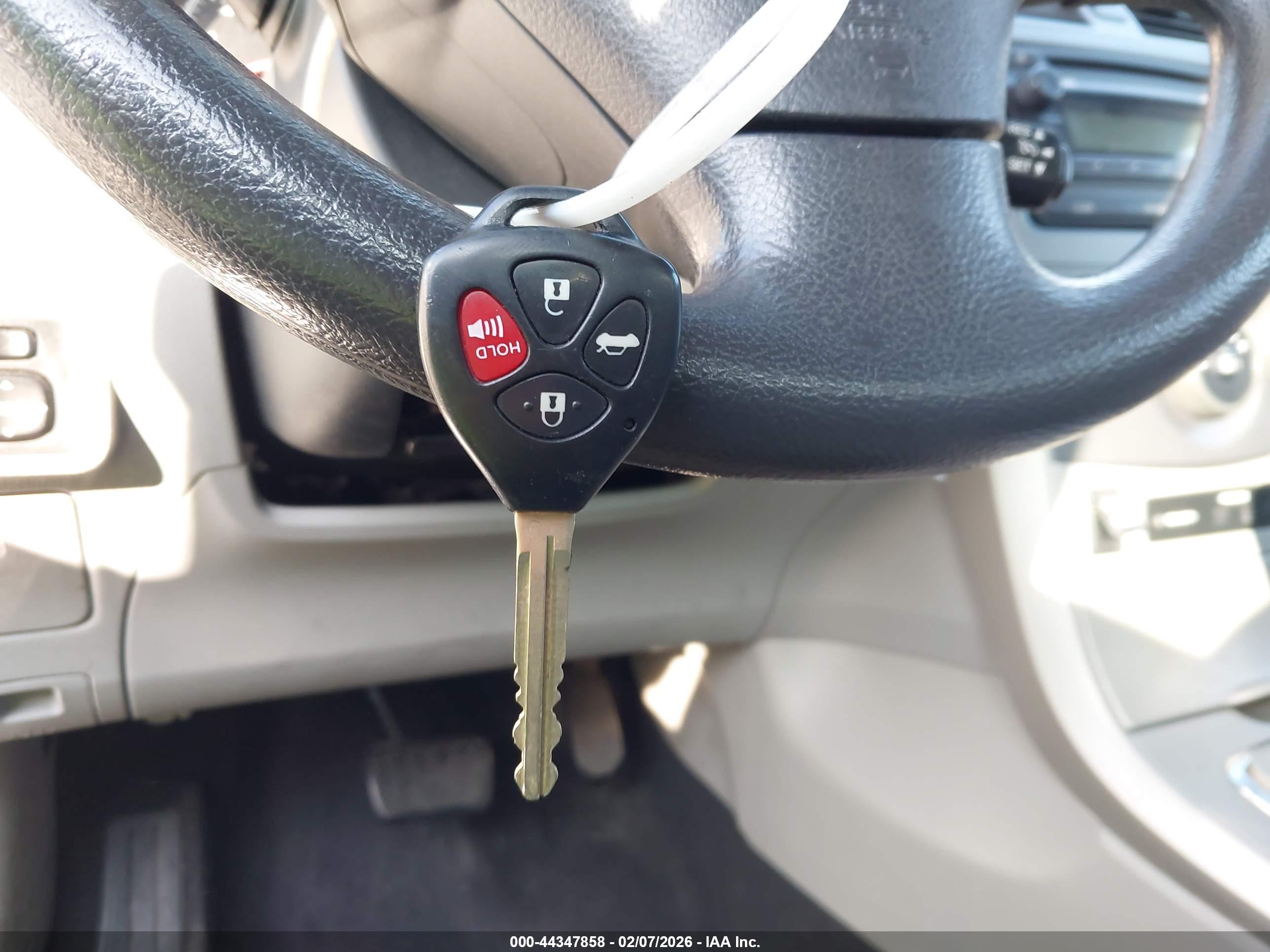 TOYOTA COROLLA image 11