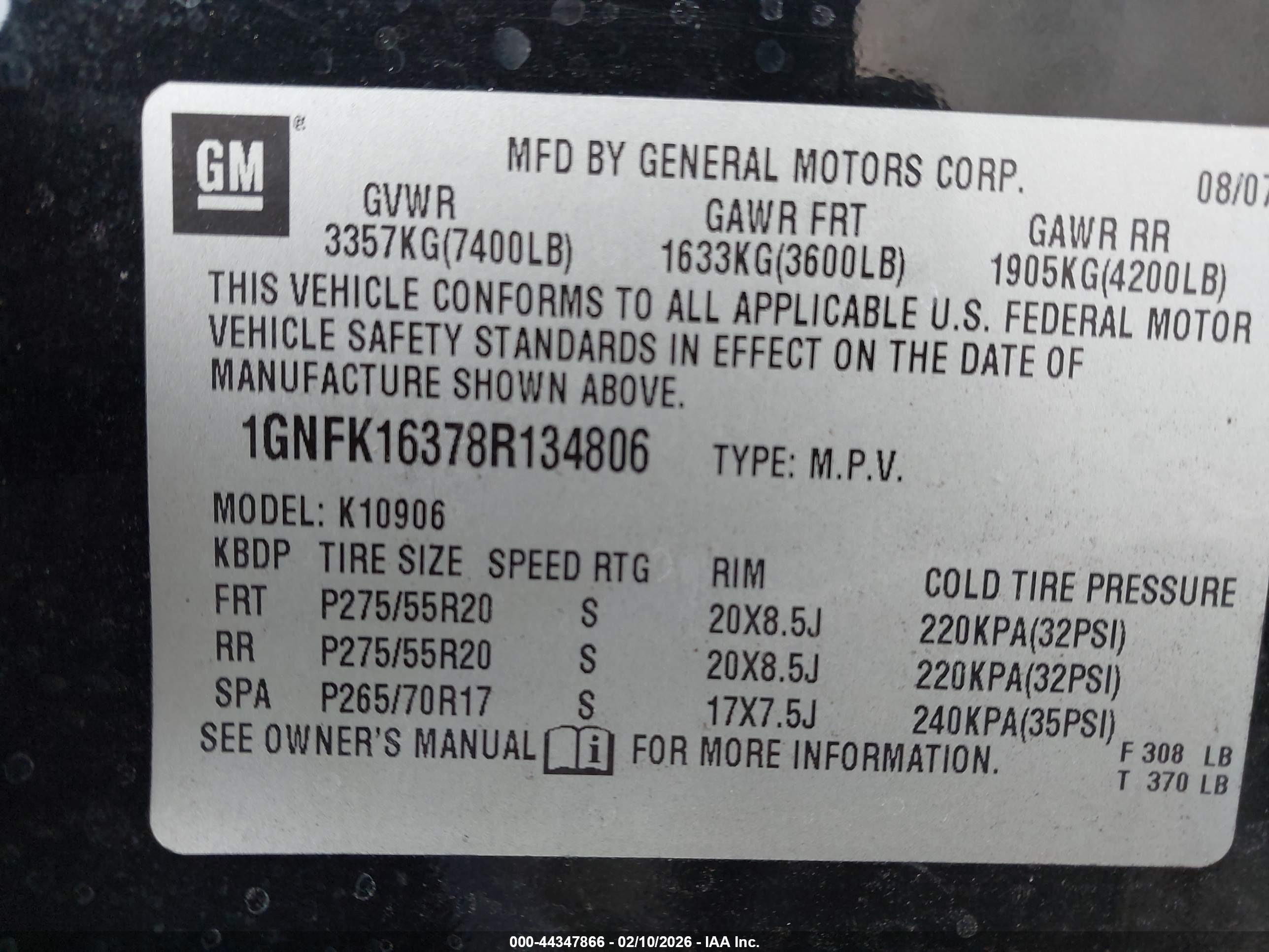 CHEVROLET SUBURBAN image 9
