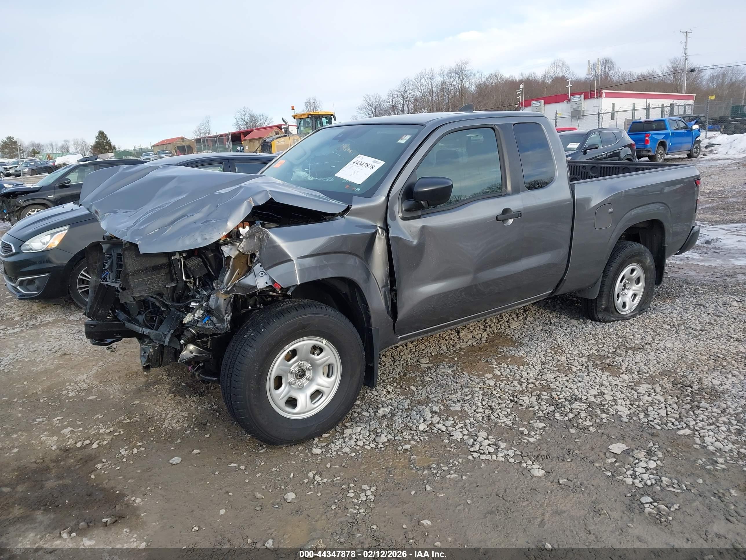 NISSAN FRONTIER image 2