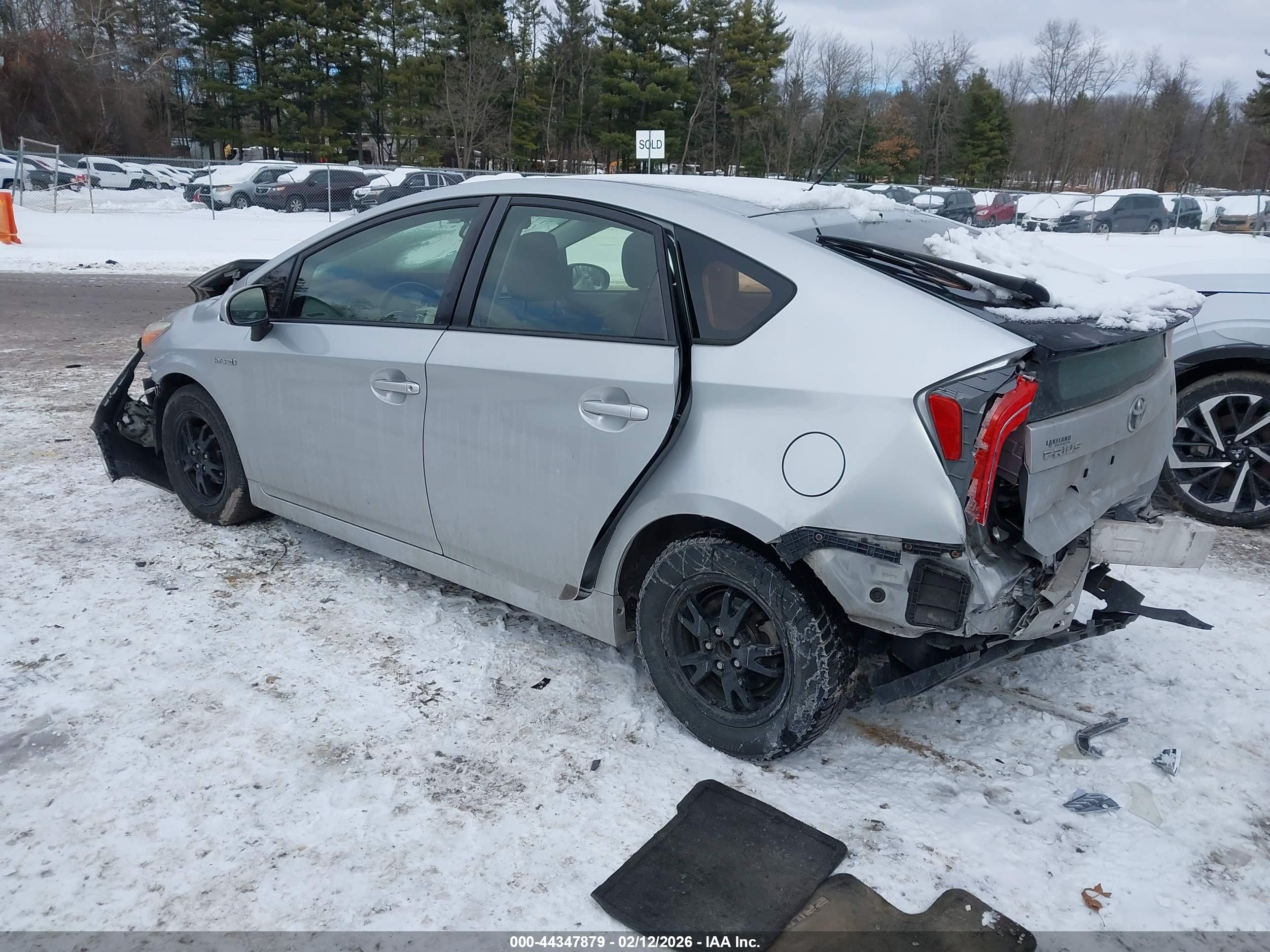 TOYOTA PRIUS image 3