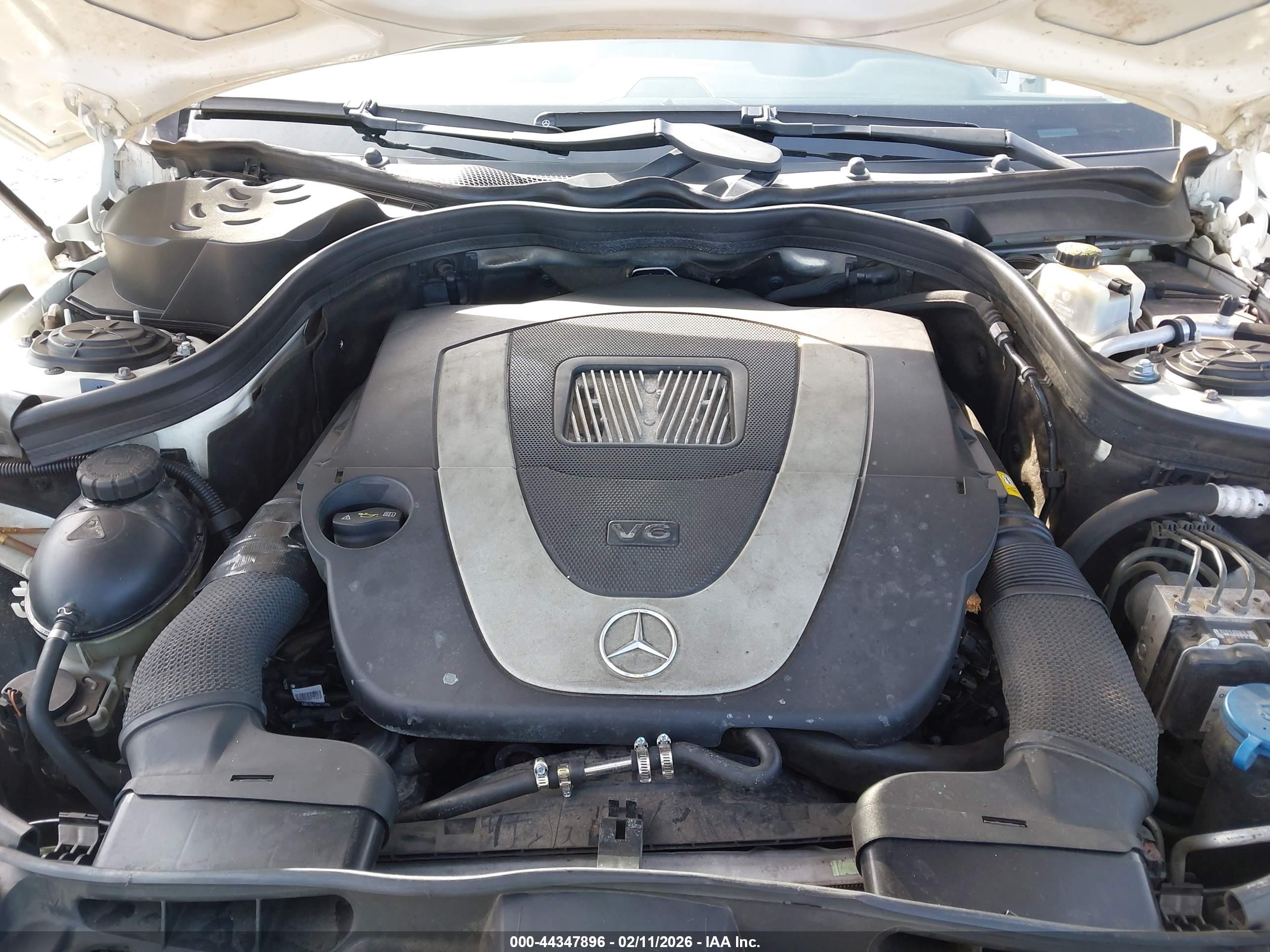 MERCEDES-BENZ E image 10