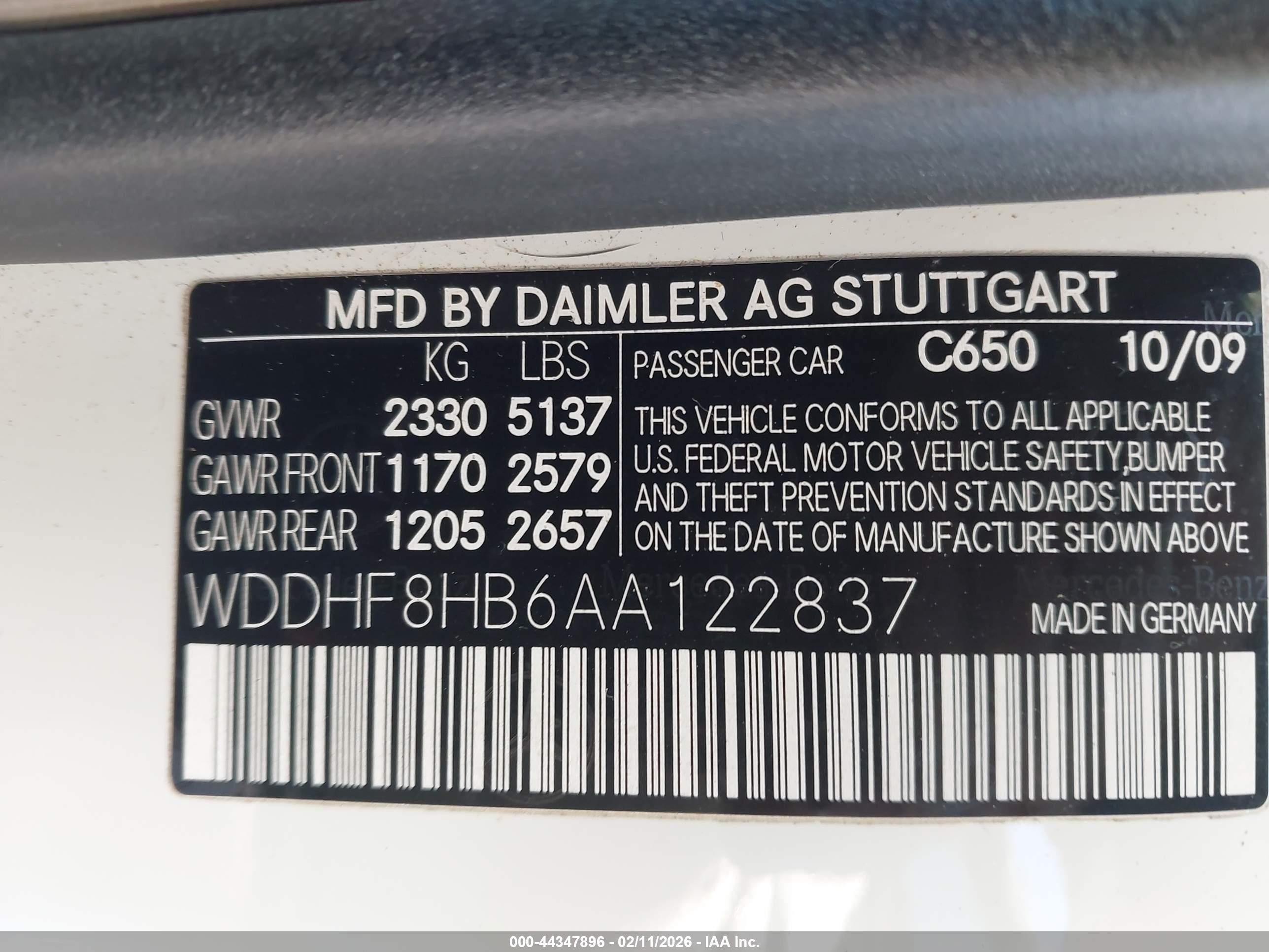 MERCEDES-BENZ E image 9