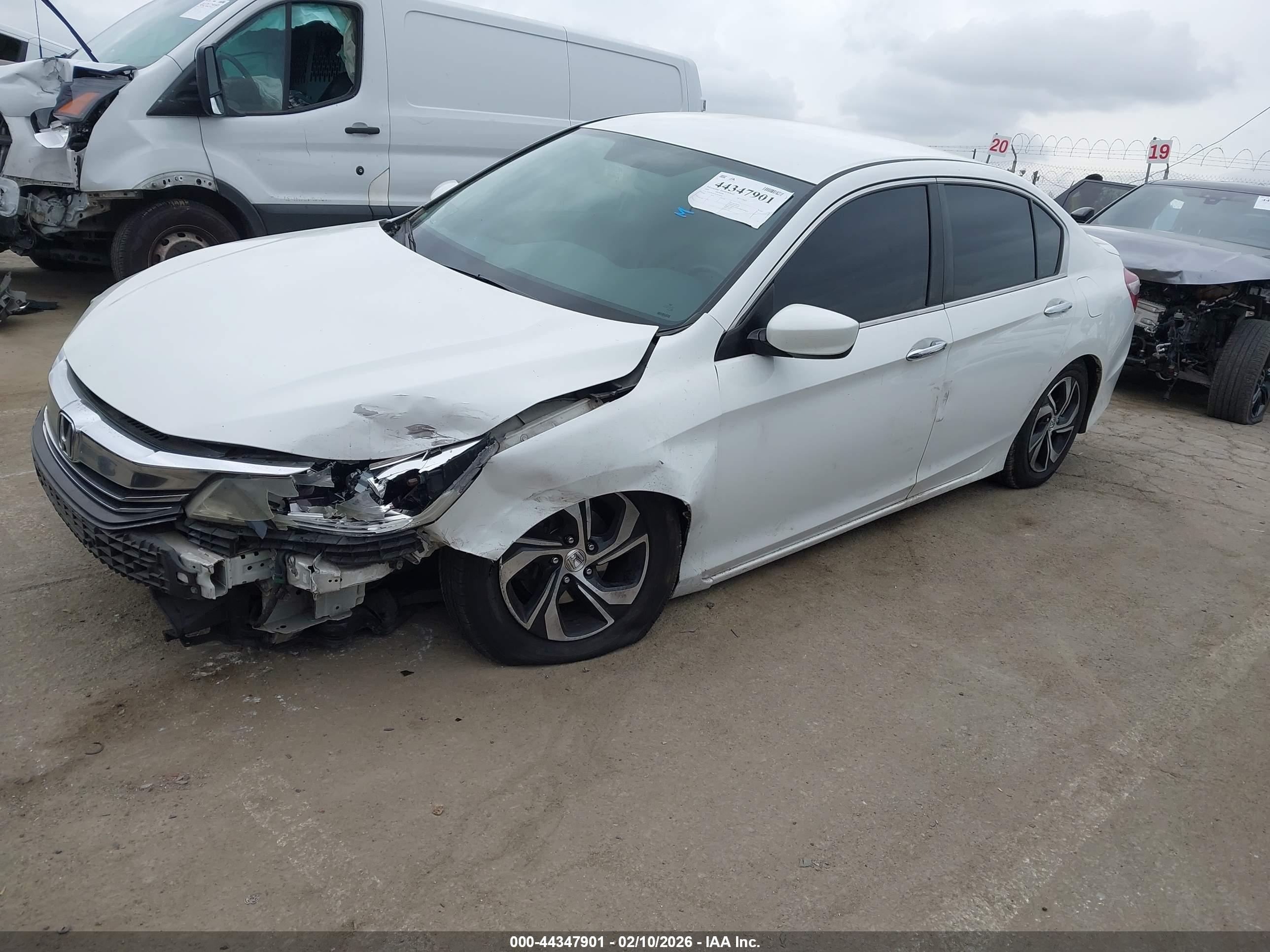 HONDA ACCORD image 2