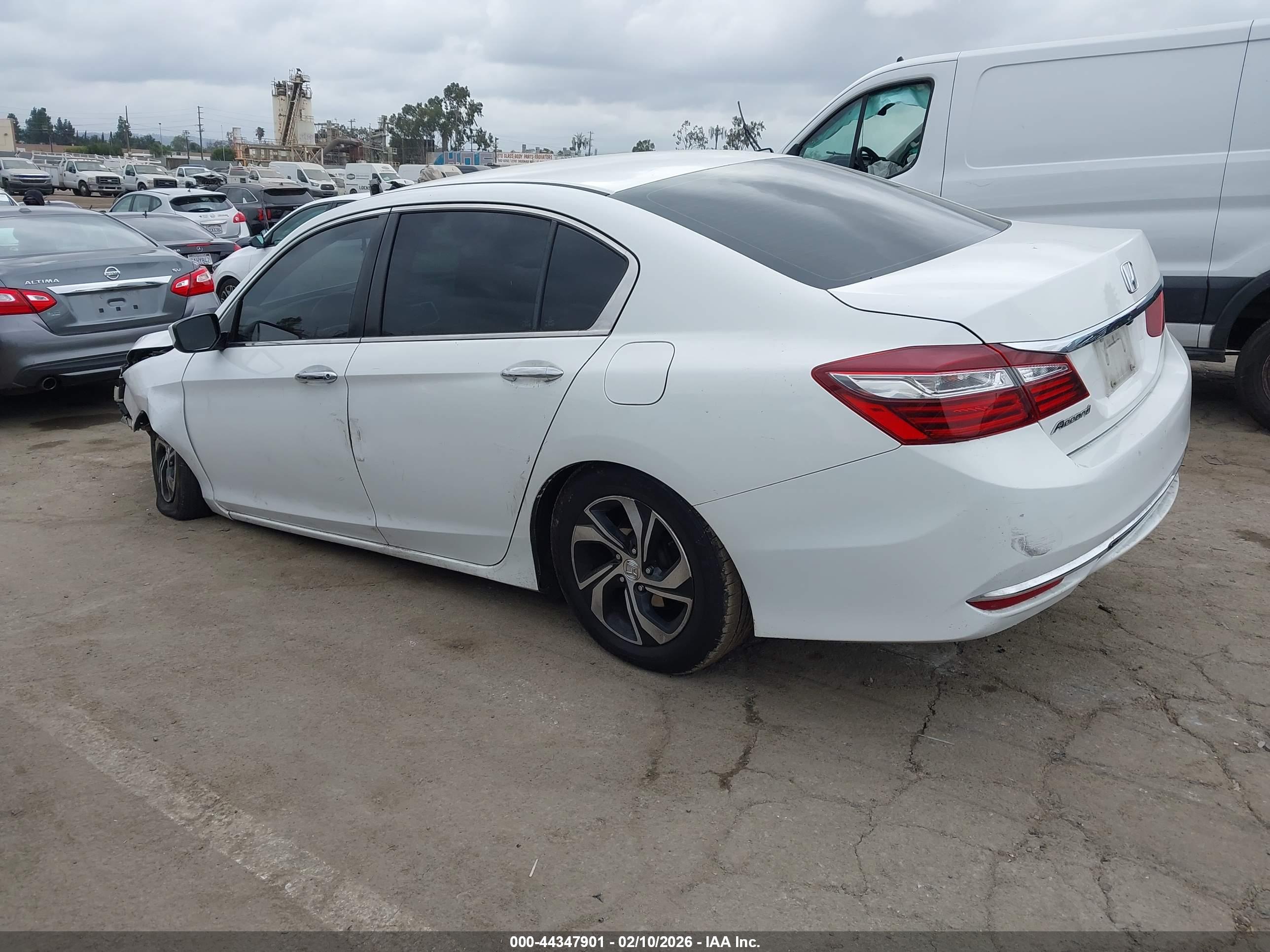 HONDA ACCORD image 3