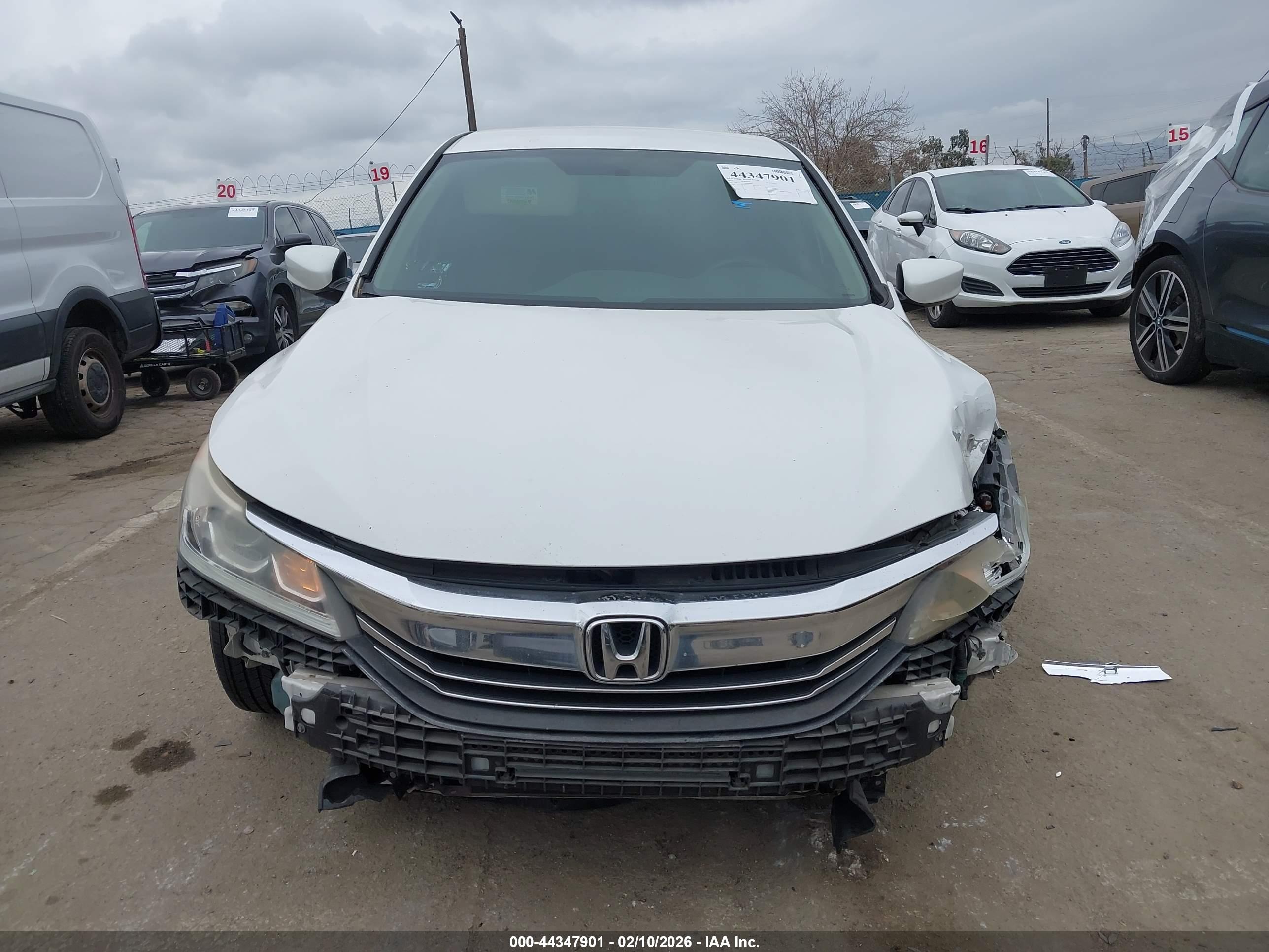 HONDA ACCORD image 6