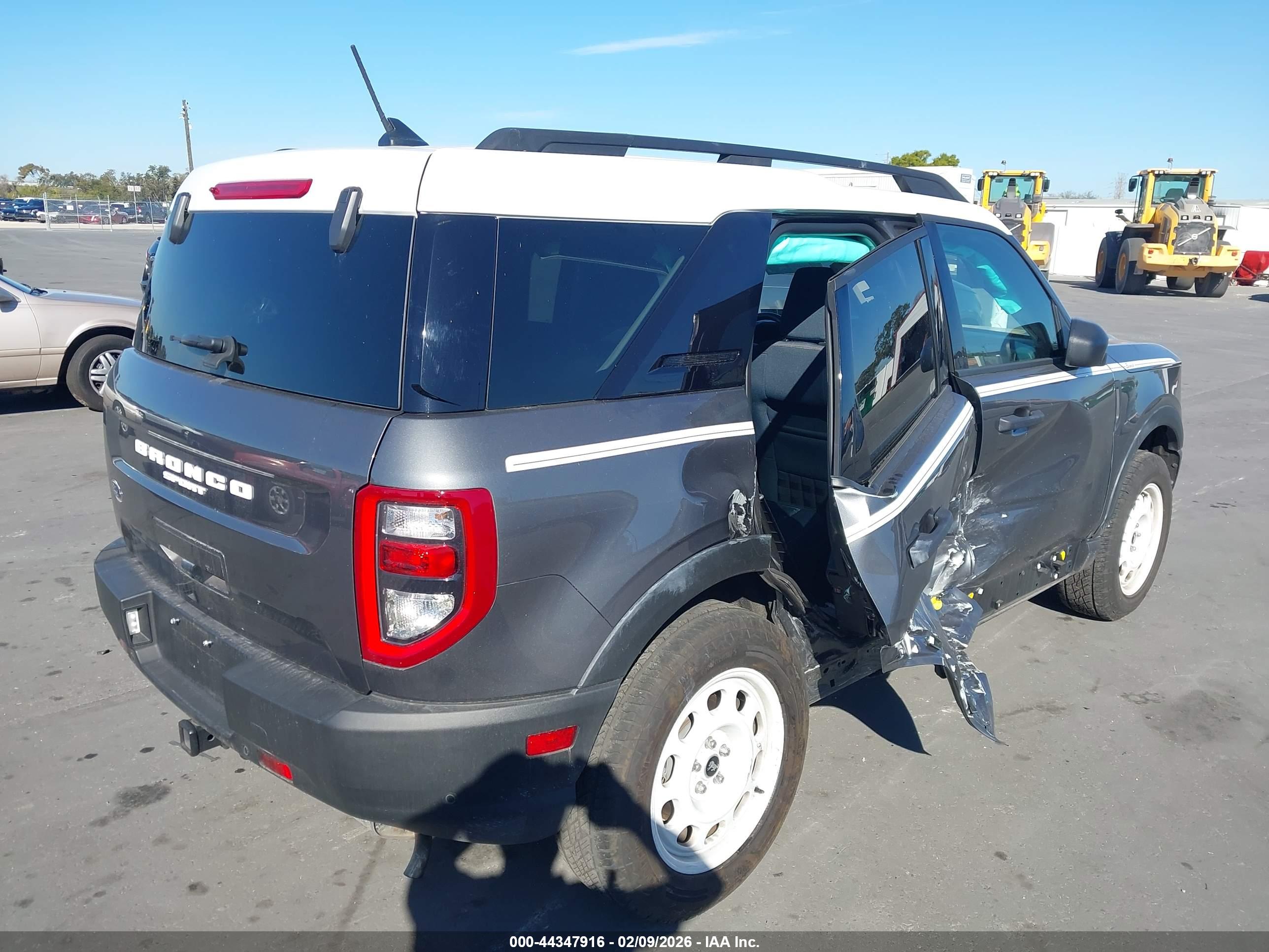 FORD BRONCO image 4