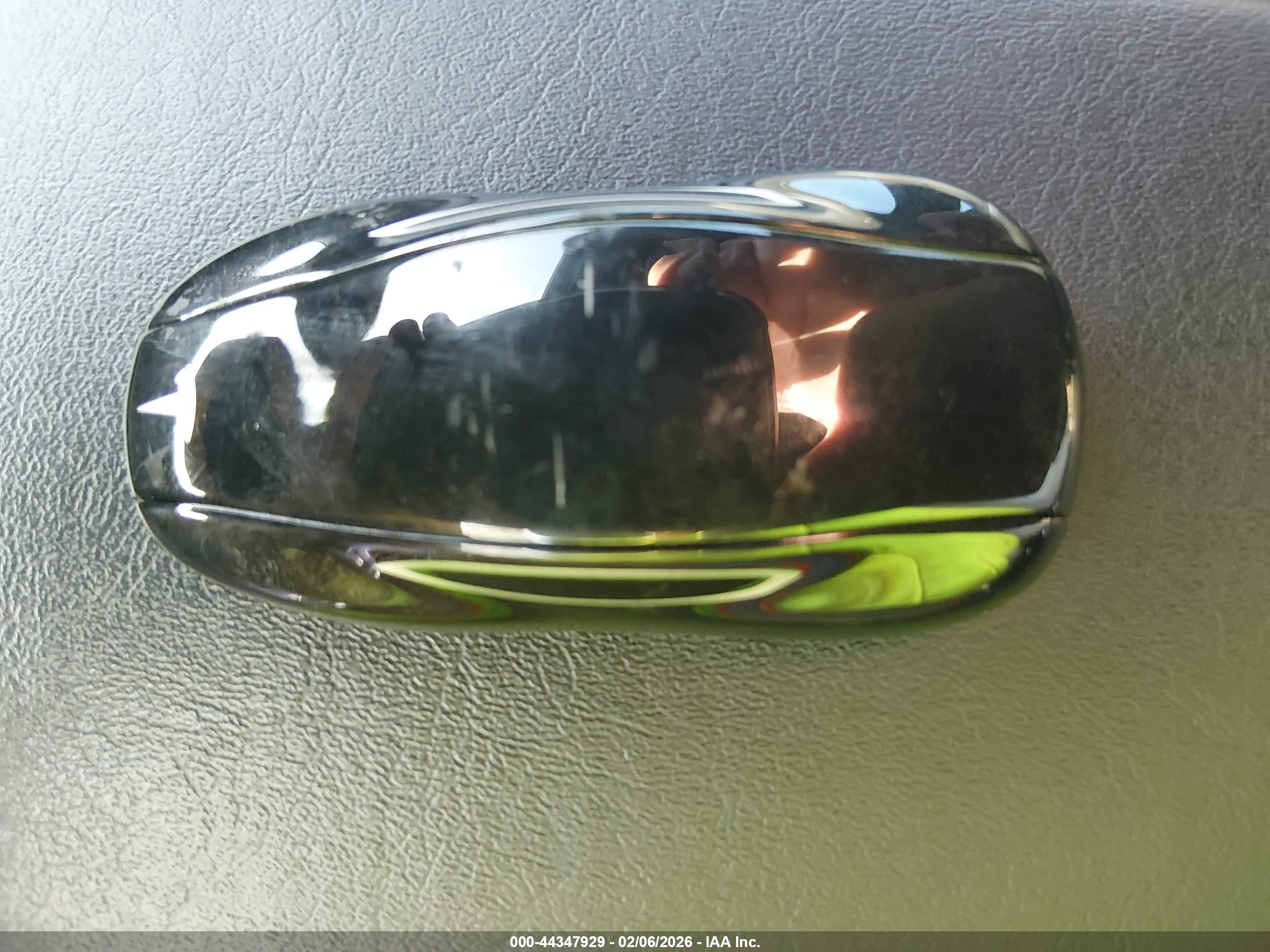 TESLA MODEL image 11