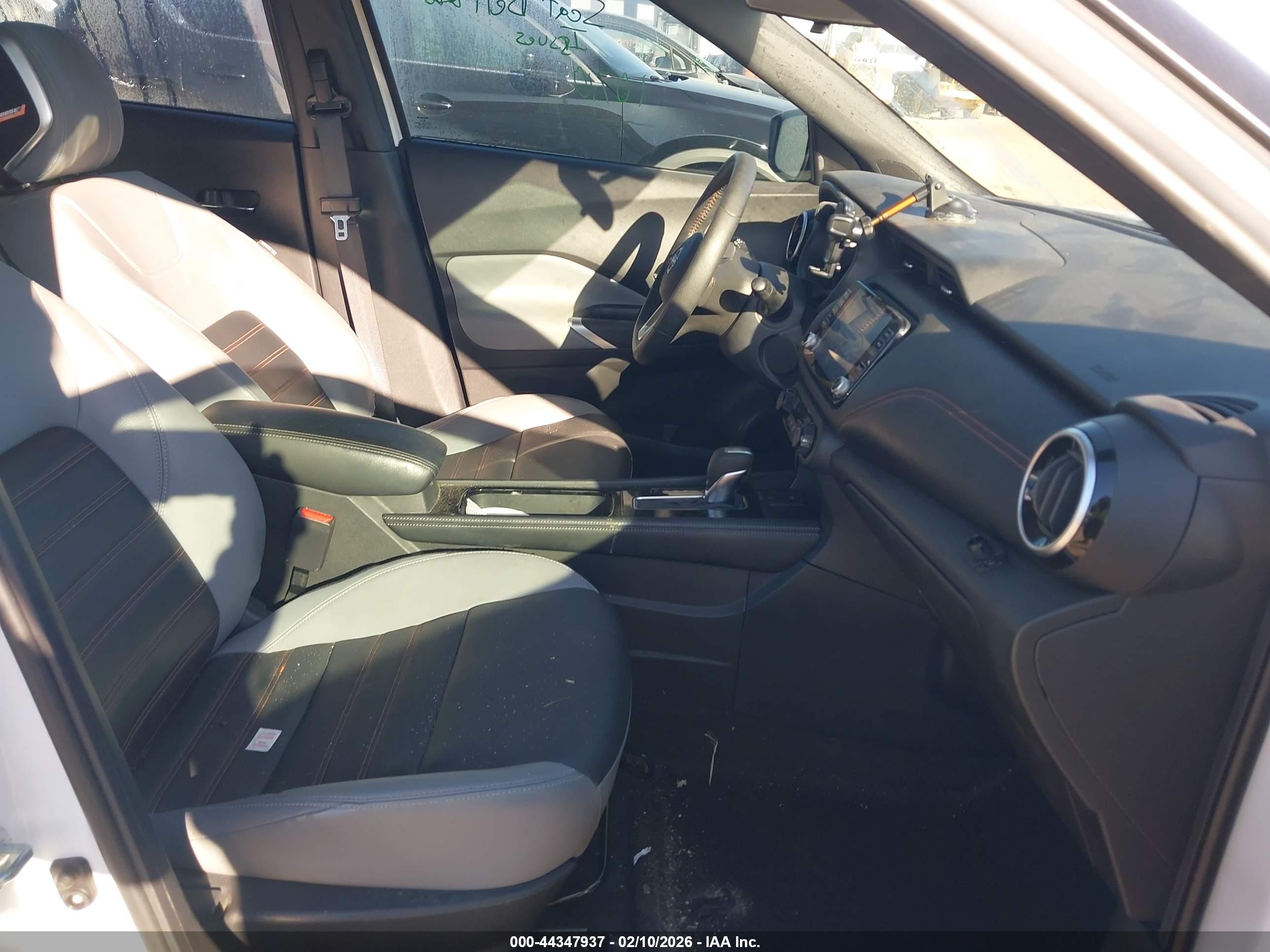 NISSAN KICKS image 5