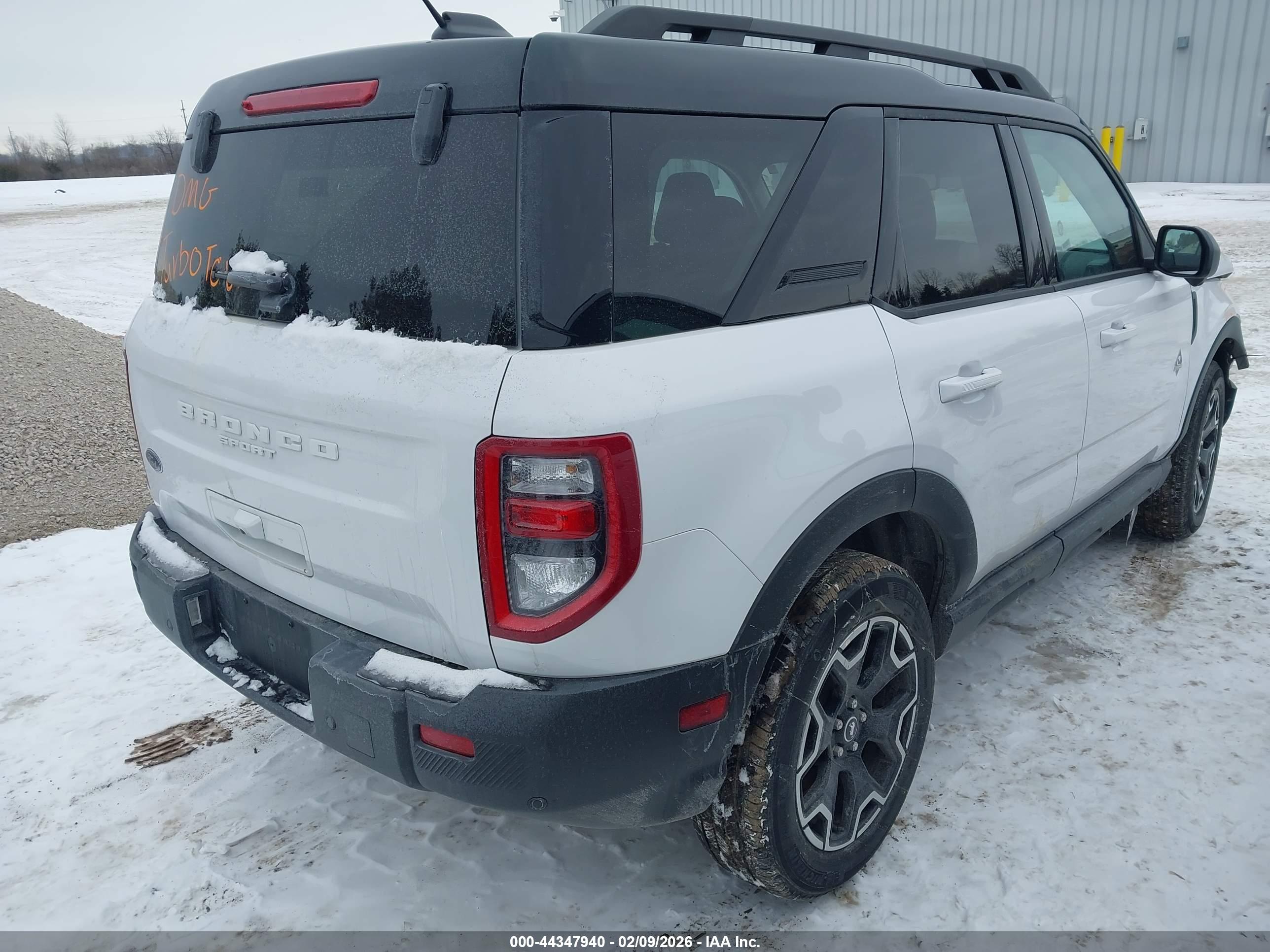 FORD BRONCO image 4