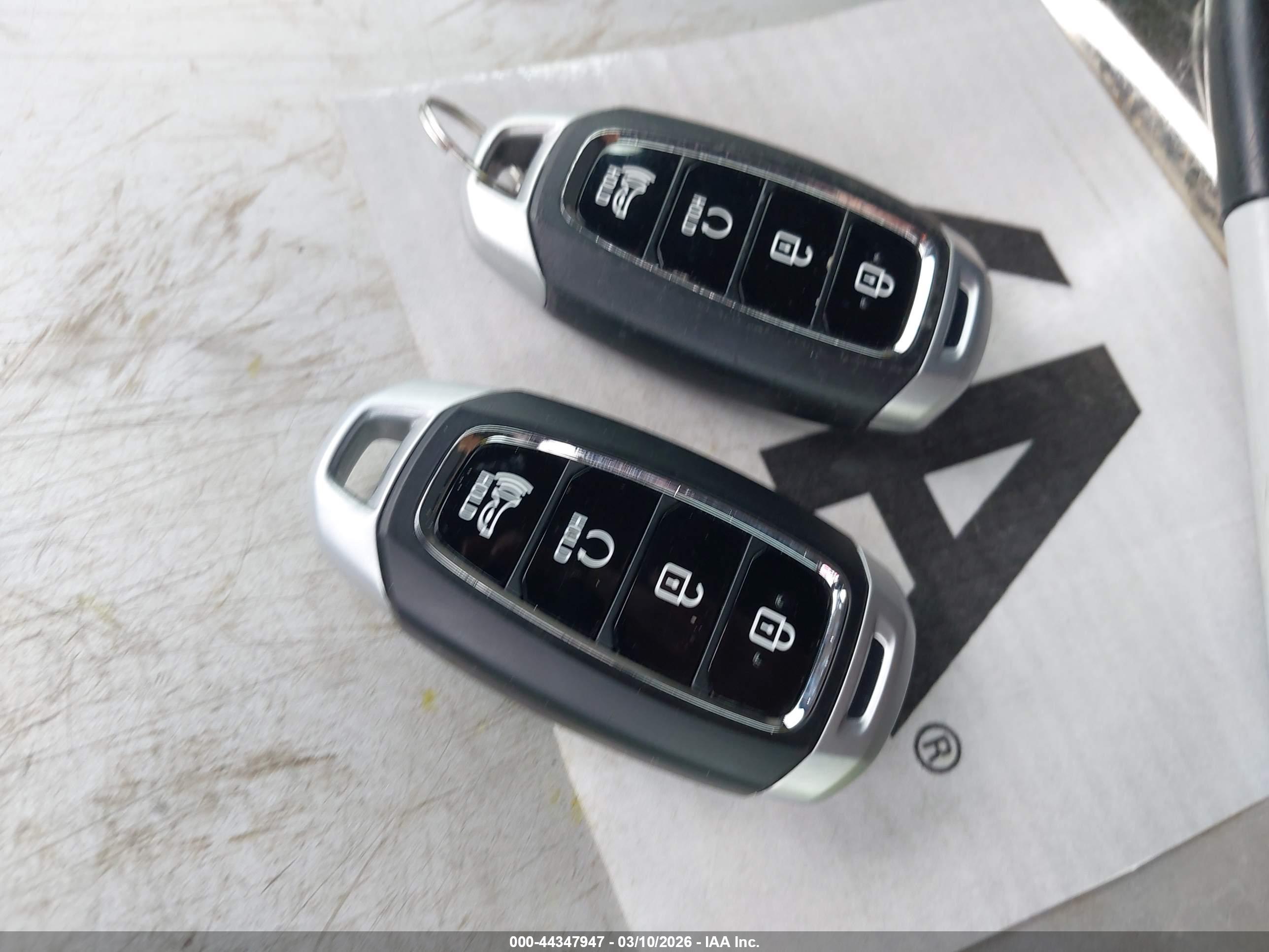 HYUNDAI VENUE image 11