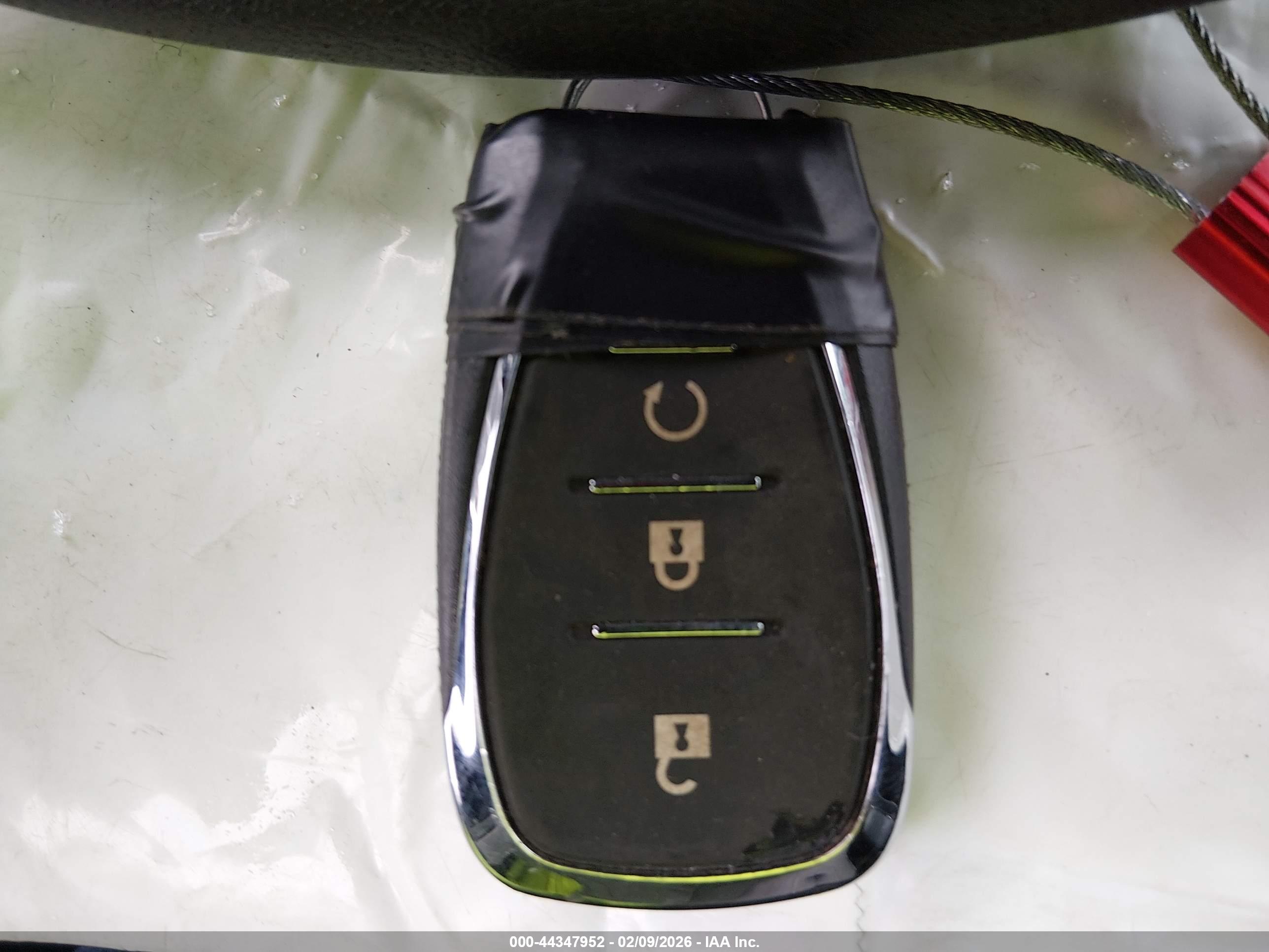 CHEVROLET EQUINOX image 11